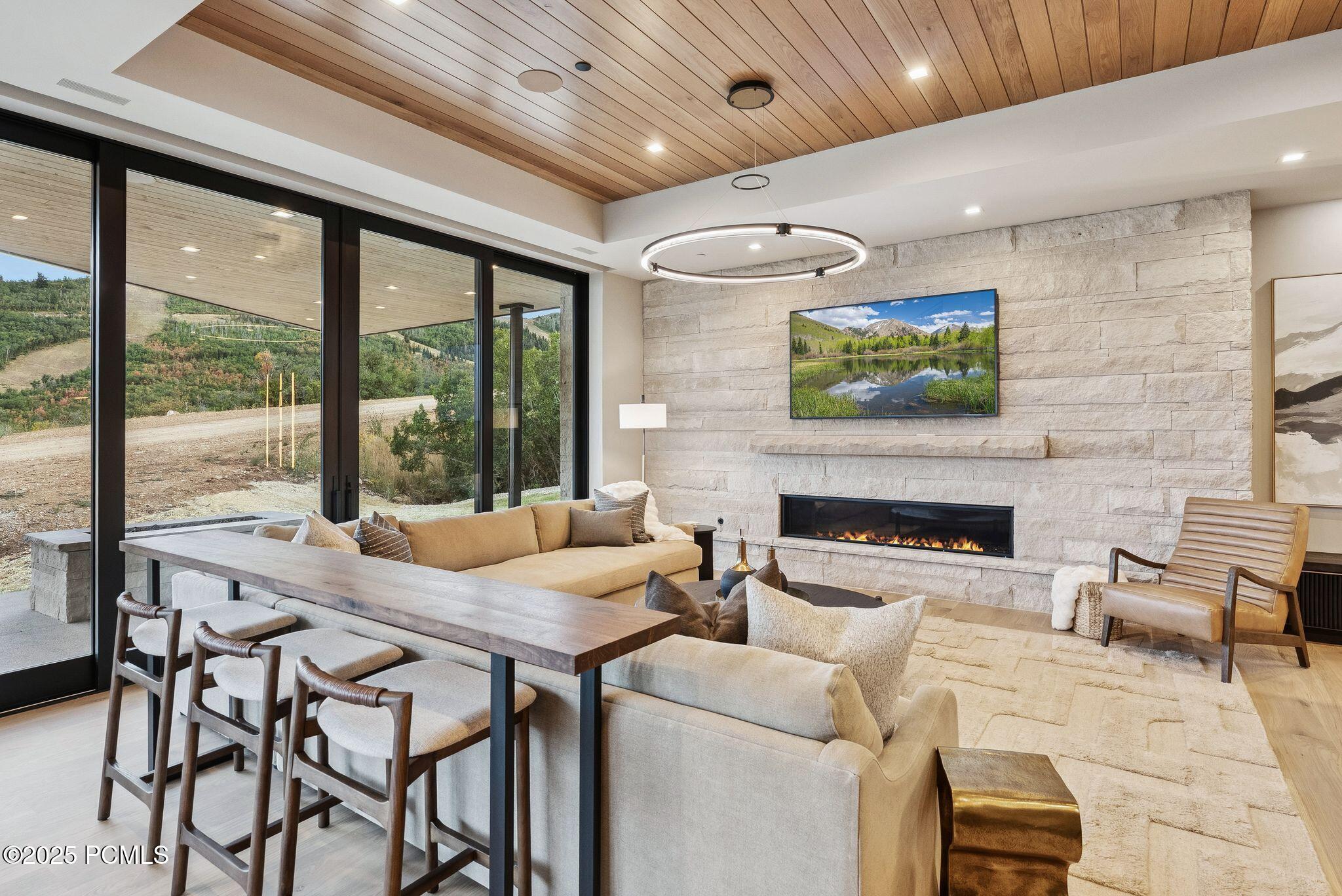 Park City, Utah 84060, United States, 6 Bedrooms Bedrooms, ,9 BathroomsBathrooms,Residential,Active,207376