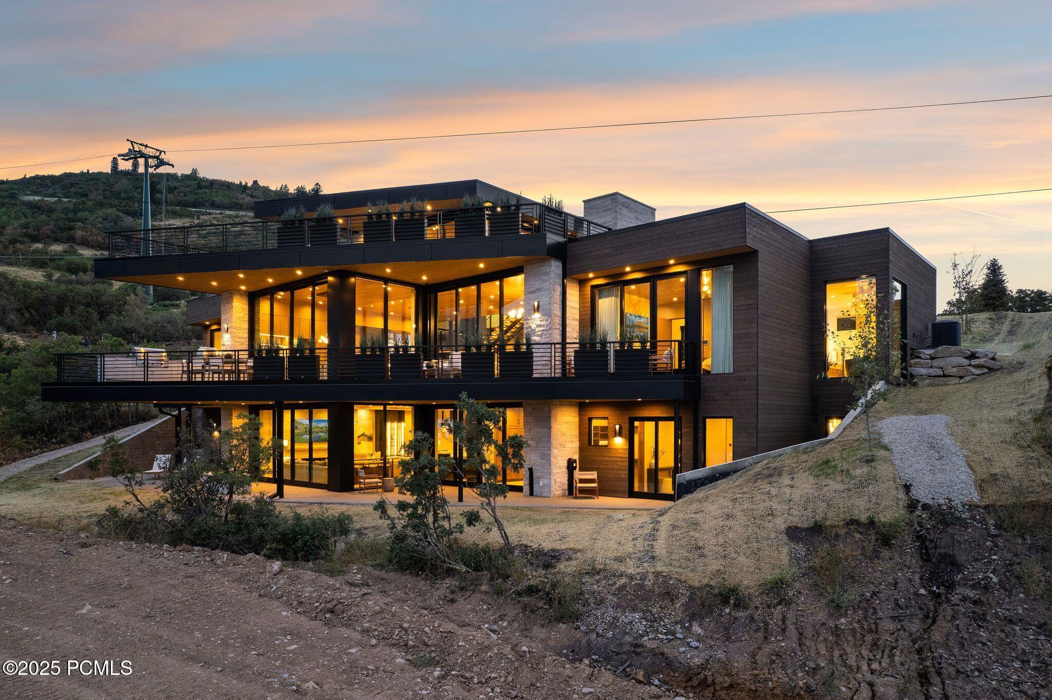 Park City, Utah 84060, United States, 6 Bedrooms Bedrooms, ,9 BathroomsBathrooms,Residential,Active,207376