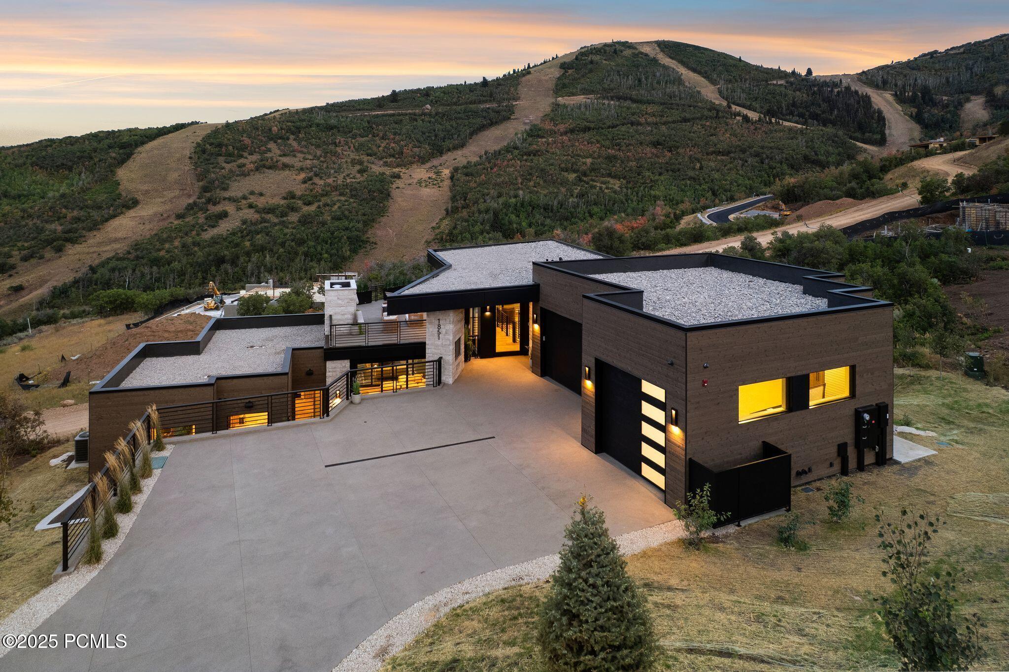 Park City, Utah 84060, United States, 6 Bedrooms Bedrooms, ,9 BathroomsBathrooms,Residential,Active,207376