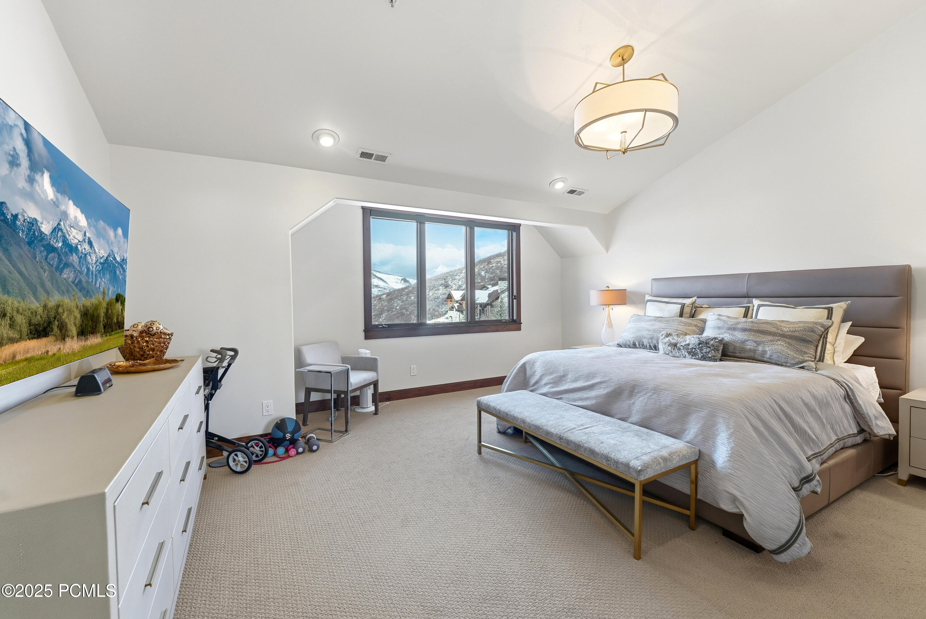 Park City, Utah 84060, United States, 5 Bedrooms Bedrooms, ,5 BathroomsBathrooms,Residential,Active,253681