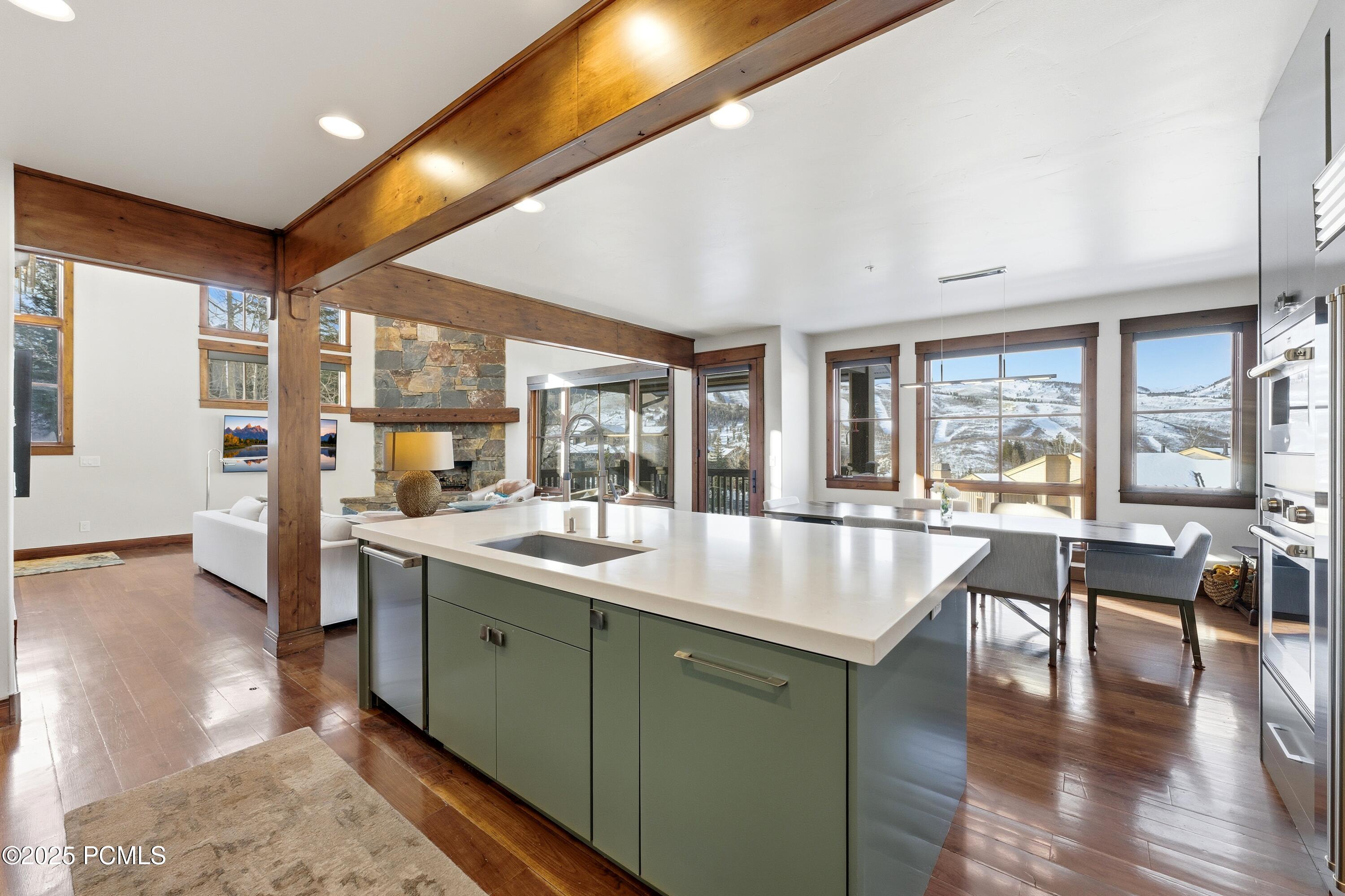 Park City, Utah 84060, United States, 5 Bedrooms Bedrooms, ,5 BathroomsBathrooms,Residential,Active,253681