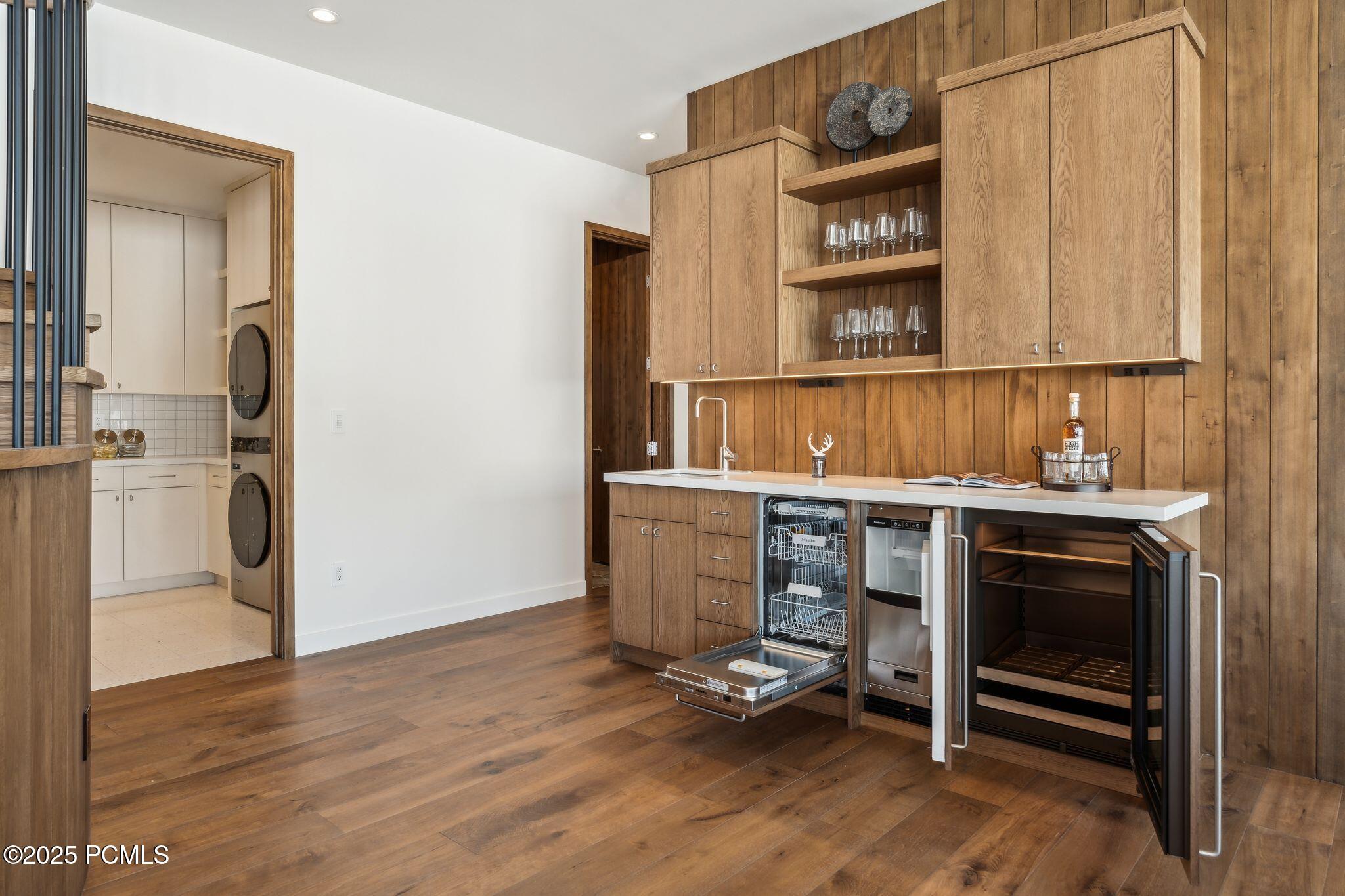 Park City, Utah 84060, United States, 5 Bedrooms Bedrooms, ,7 BathroomsBathrooms,Residential,Active,26850