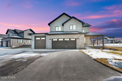 Homes For Sale - 940 Hart Loop<br/> Kamas, UT 84036