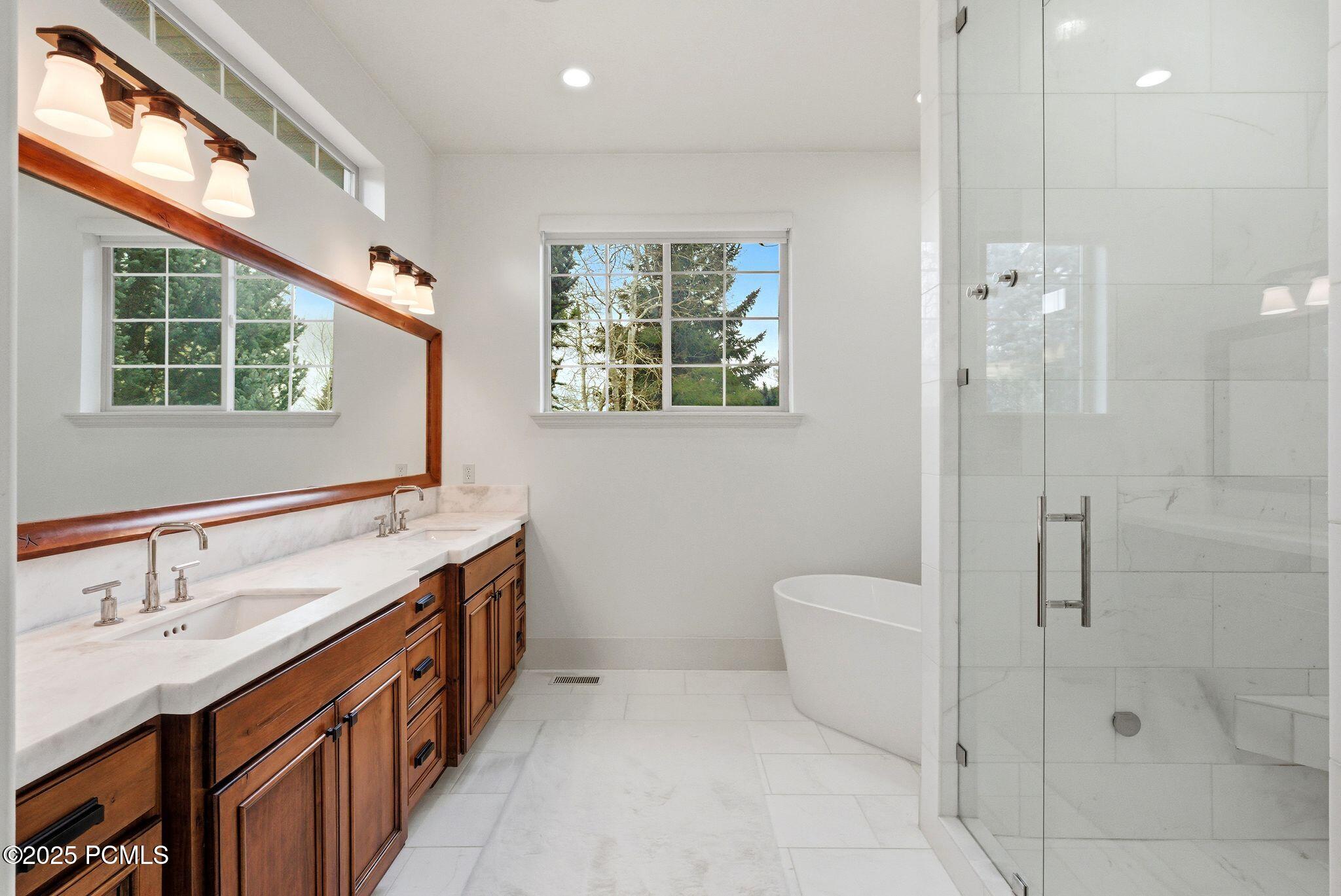 Park City, Utah 84060, United States, 3 Bedrooms Bedrooms, ,3 BathroomsBathrooms,Residential,Active,162013