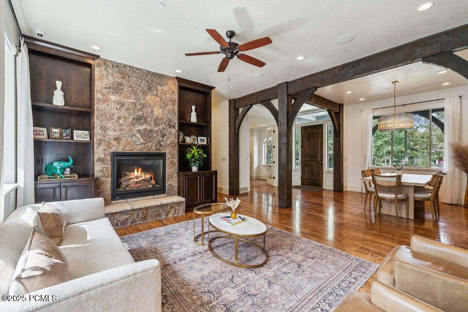 Park City, Utah 84060, United States, 3 Bedrooms Bedrooms, ,3 BathroomsBathrooms,Residential,Active,162013