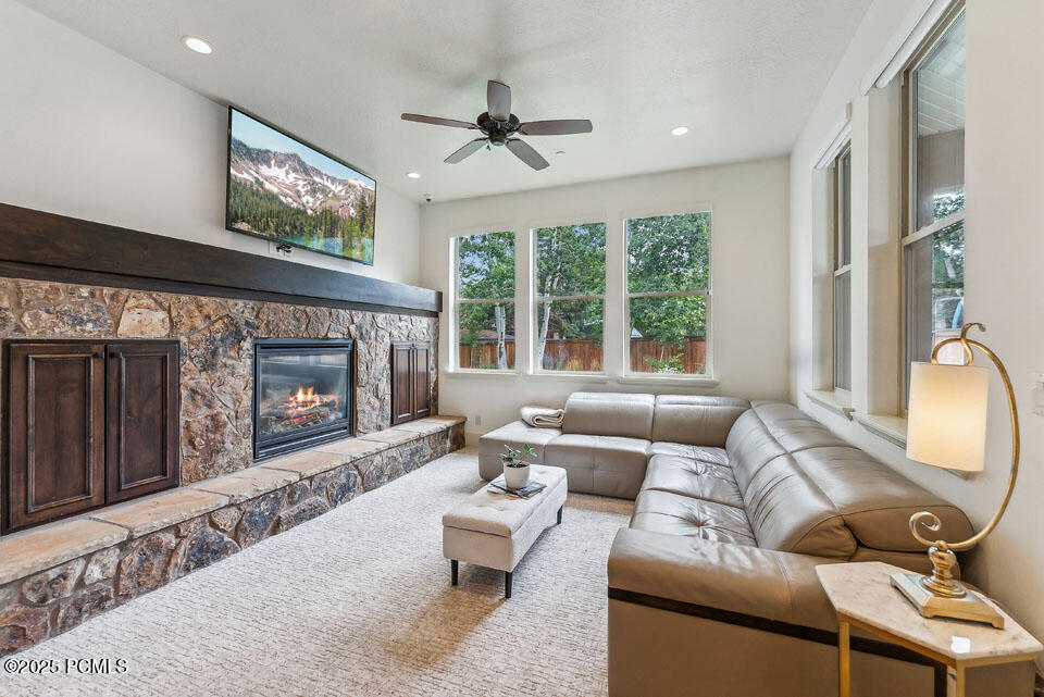 Park City, Utah 84060, United States, 3 Bedrooms Bedrooms, ,3 BathroomsBathrooms,Residential,Active,162013