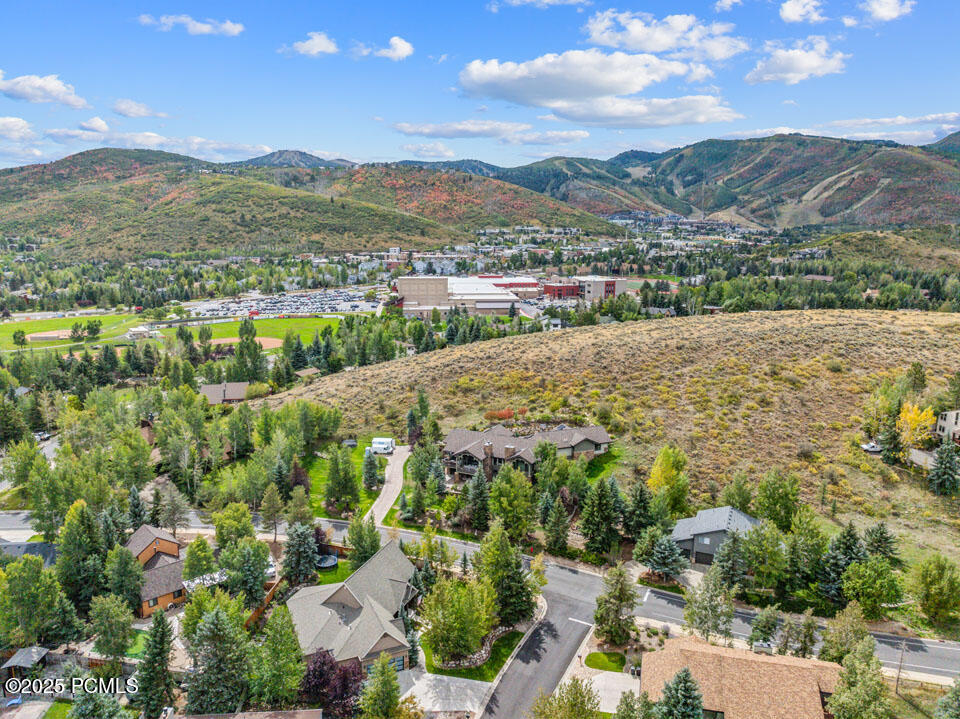 Park City, Utah 84060, United States, 3 Bedrooms Bedrooms, ,3 BathroomsBathrooms,Residential,Active,162013