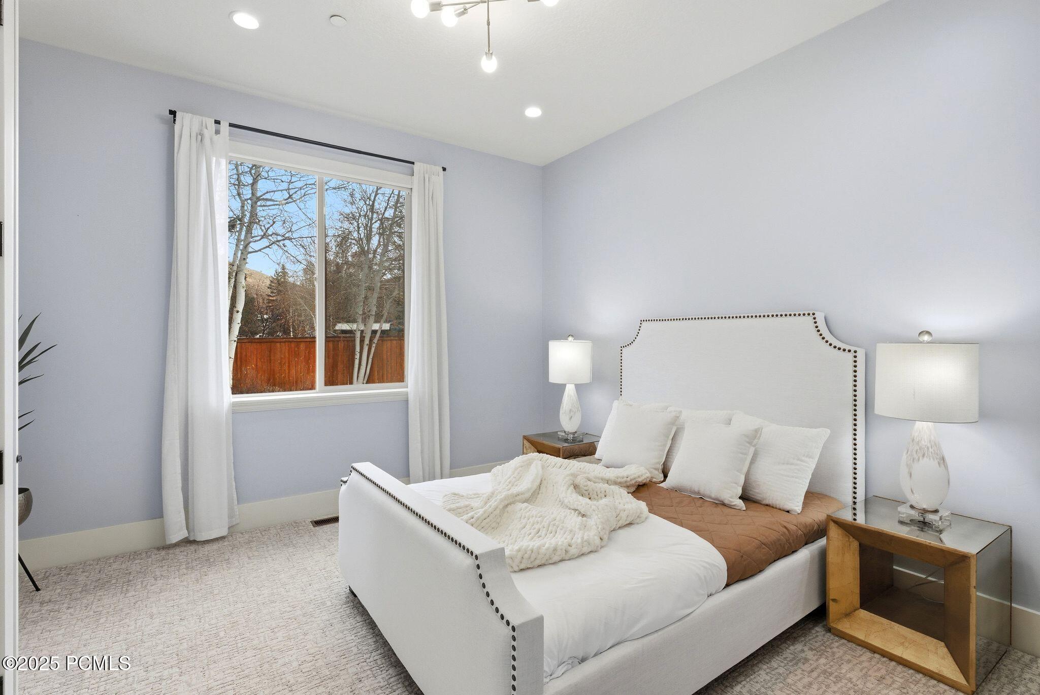 Park City, Utah 84060, United States, 3 Bedrooms Bedrooms, ,3 BathroomsBathrooms,Residential,Active,162013