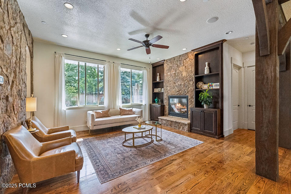 Park City, Utah 84060, United States, 3 Bedrooms Bedrooms, ,3 BathroomsBathrooms,Residential,Active,162013