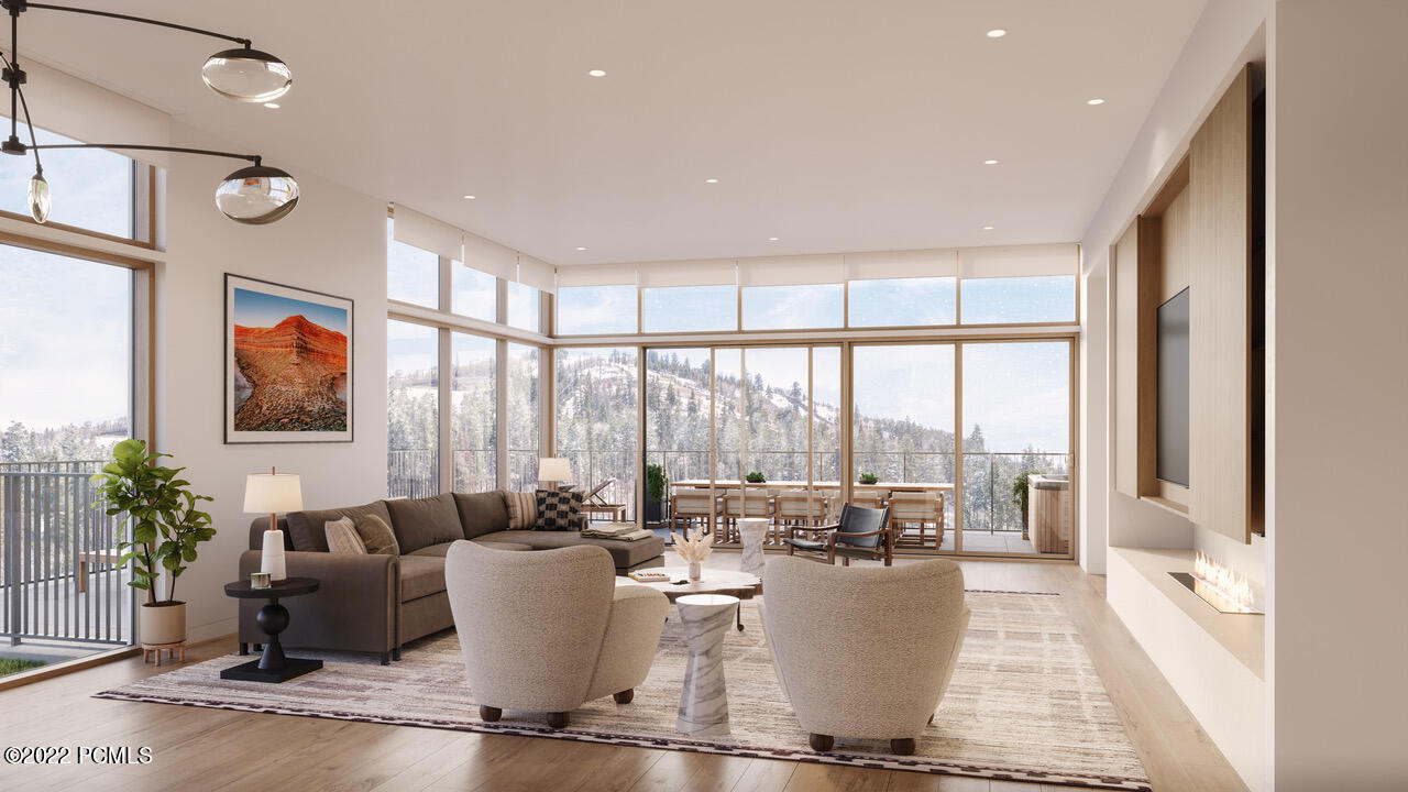 Park City, Utah 84060, United States, 4 Bedrooms Bedrooms, ,5 BathroomsBathrooms,Residential,Pending,74339