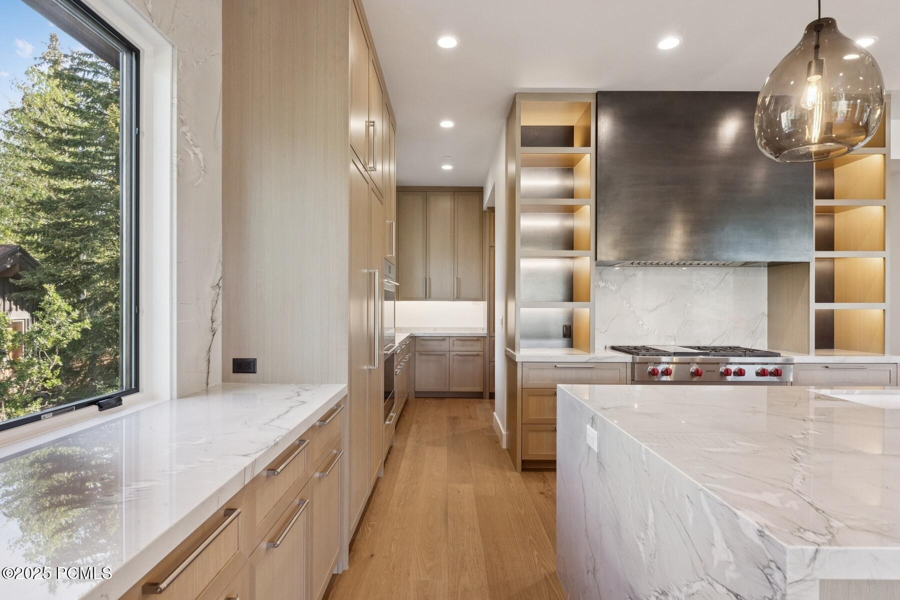 Park City, Utah 84060, United States, 6 Bedrooms Bedrooms, ,7 BathroomsBathrooms,Residential,Active,48698