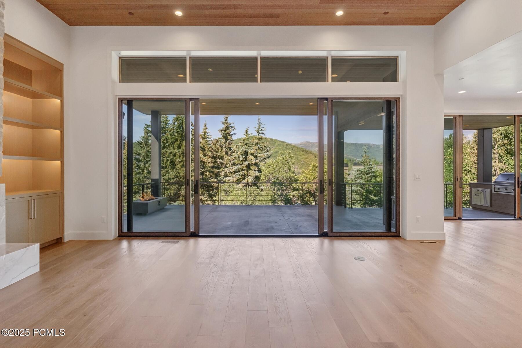 Park City, Utah 84060, United States, 6 Bedrooms Bedrooms, ,7 BathroomsBathrooms,Residential,Active,48698