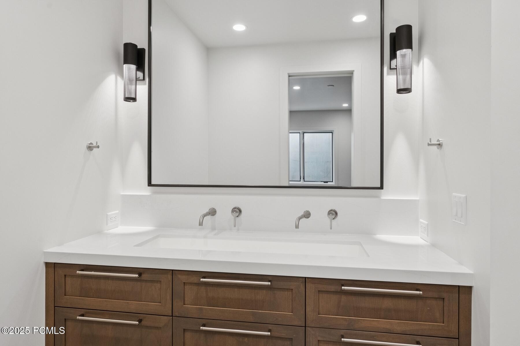 Park City, Utah 84060, United States, 6 Bedrooms Bedrooms, ,7 BathroomsBathrooms,Residential,Active,48698