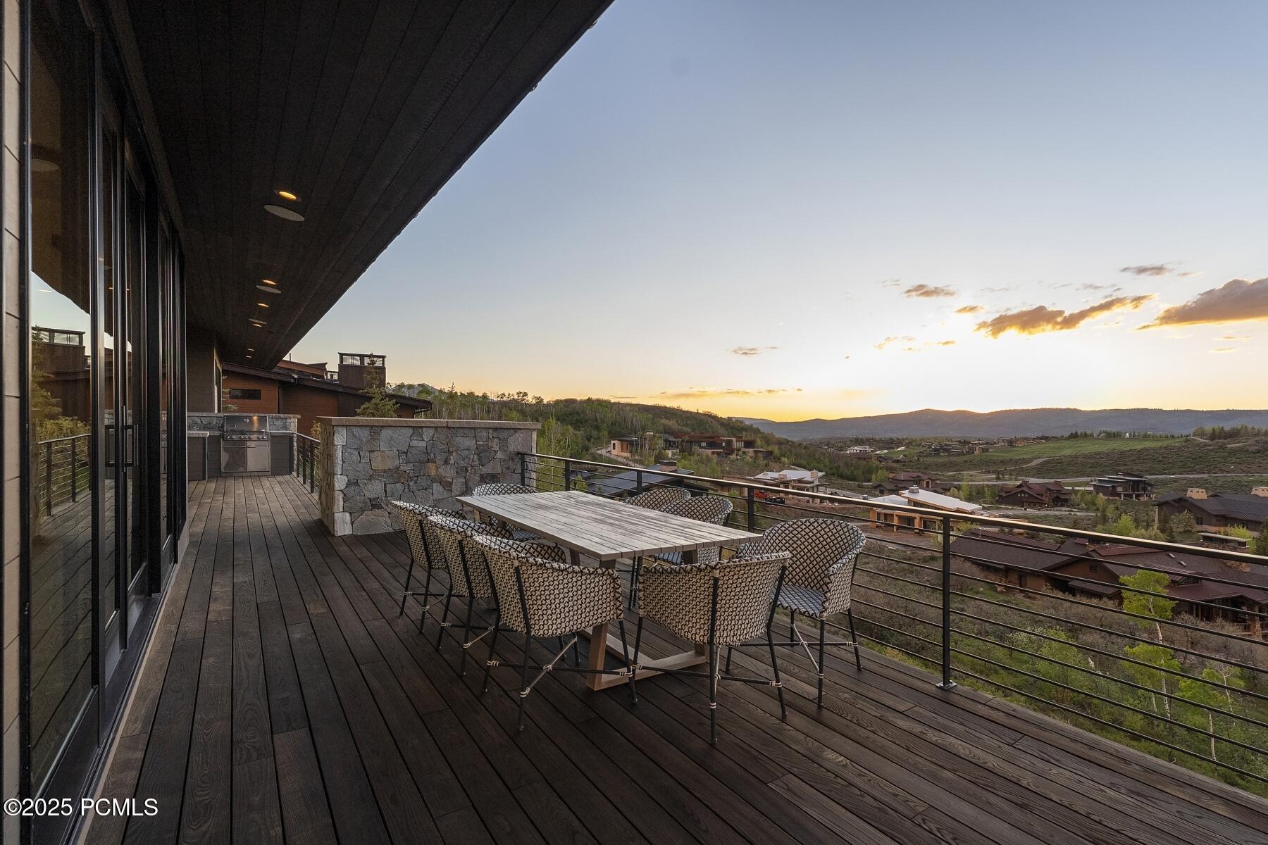Park City, Utah 84098, United States, 4 Bedrooms Bedrooms, ,5 BathroomsBathrooms,Residential,Active,136254