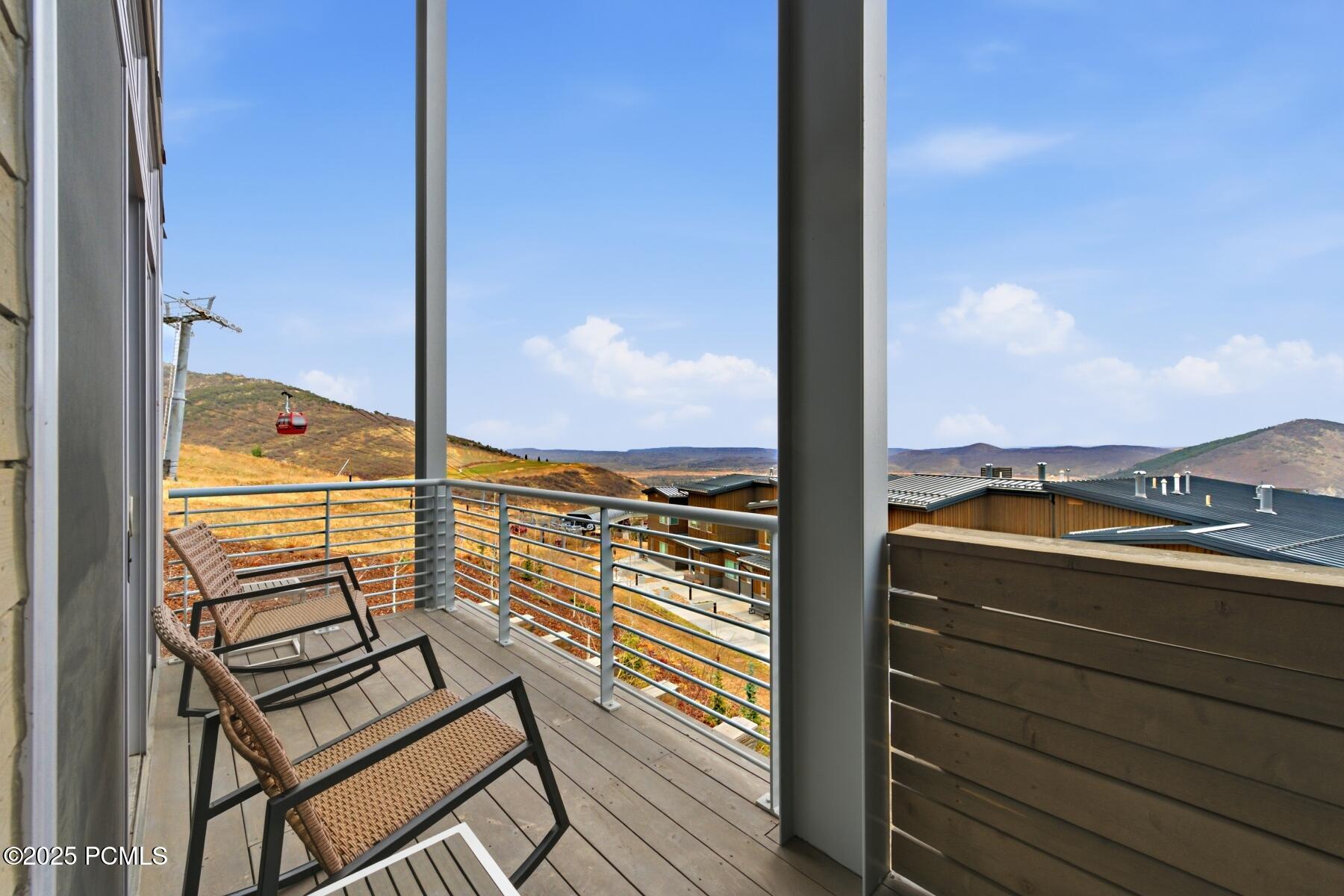 Park City, Utah 84098, United States, 4 Bedrooms Bedrooms, ,5 BathroomsBathrooms,Residential,Active,250352