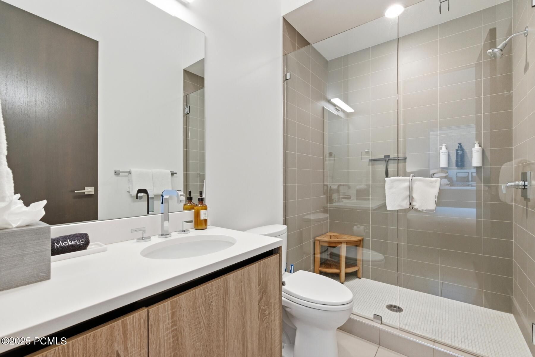 Park City, Utah 84098, United States, 4 Bedrooms Bedrooms, ,5 BathroomsBathrooms,Residential,Active,250352