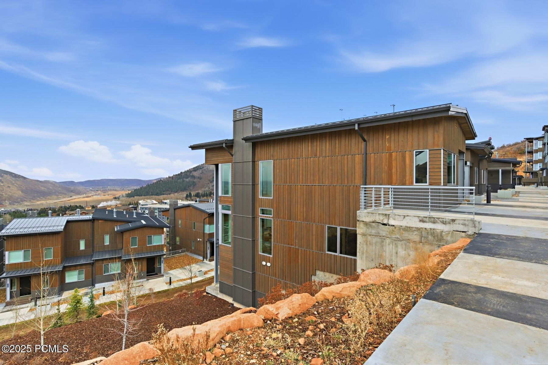 Park City, Utah 84098, United States, 4 Bedrooms Bedrooms, ,5 BathroomsBathrooms,Residential,Active,250352