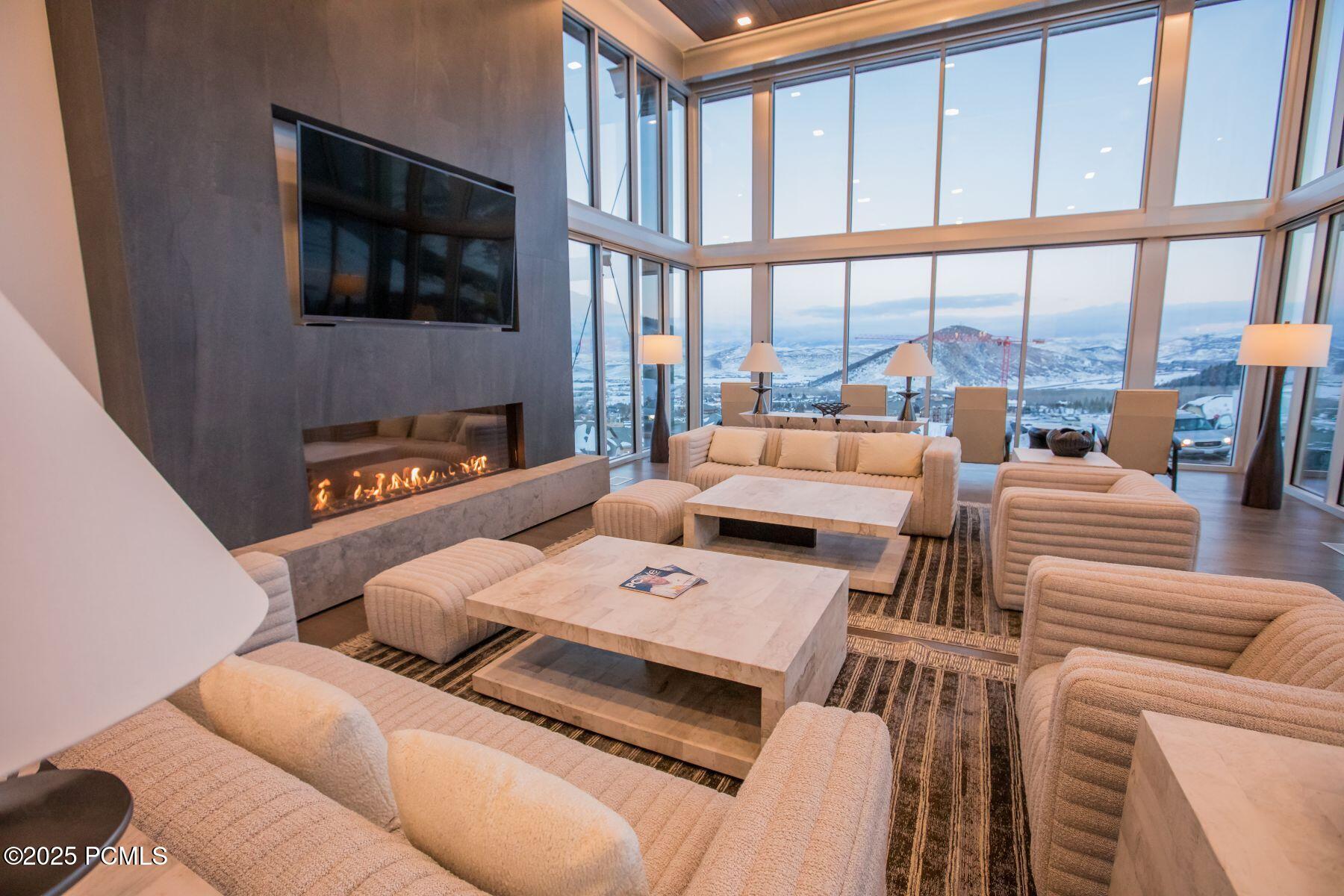 Park City, Utah 84098, United States, 4 Bedrooms Bedrooms, ,5 BathroomsBathrooms,Residential,Active,250352