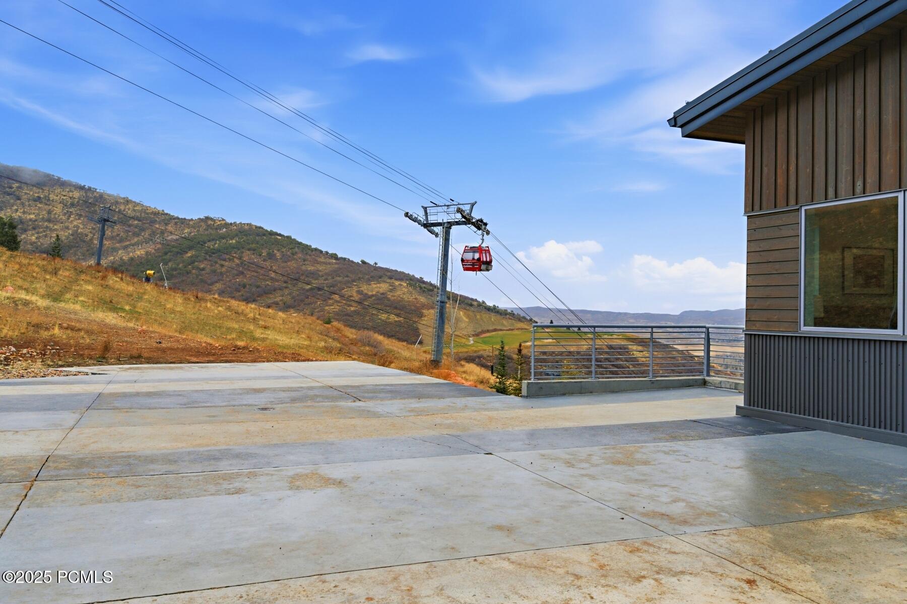 Park City, Utah 84098, United States, 4 Bedrooms Bedrooms, ,5 BathroomsBathrooms,Residential,Active,250352