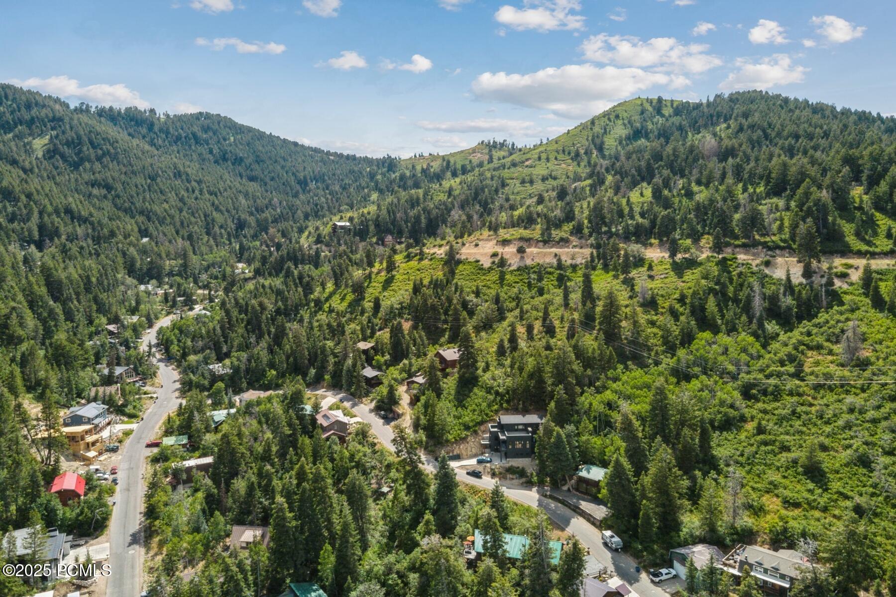 Park City, Utah 84098, United States, 3 Bedrooms Bedrooms, ,1 BathroomBathrooms,Residential,Pending,176348