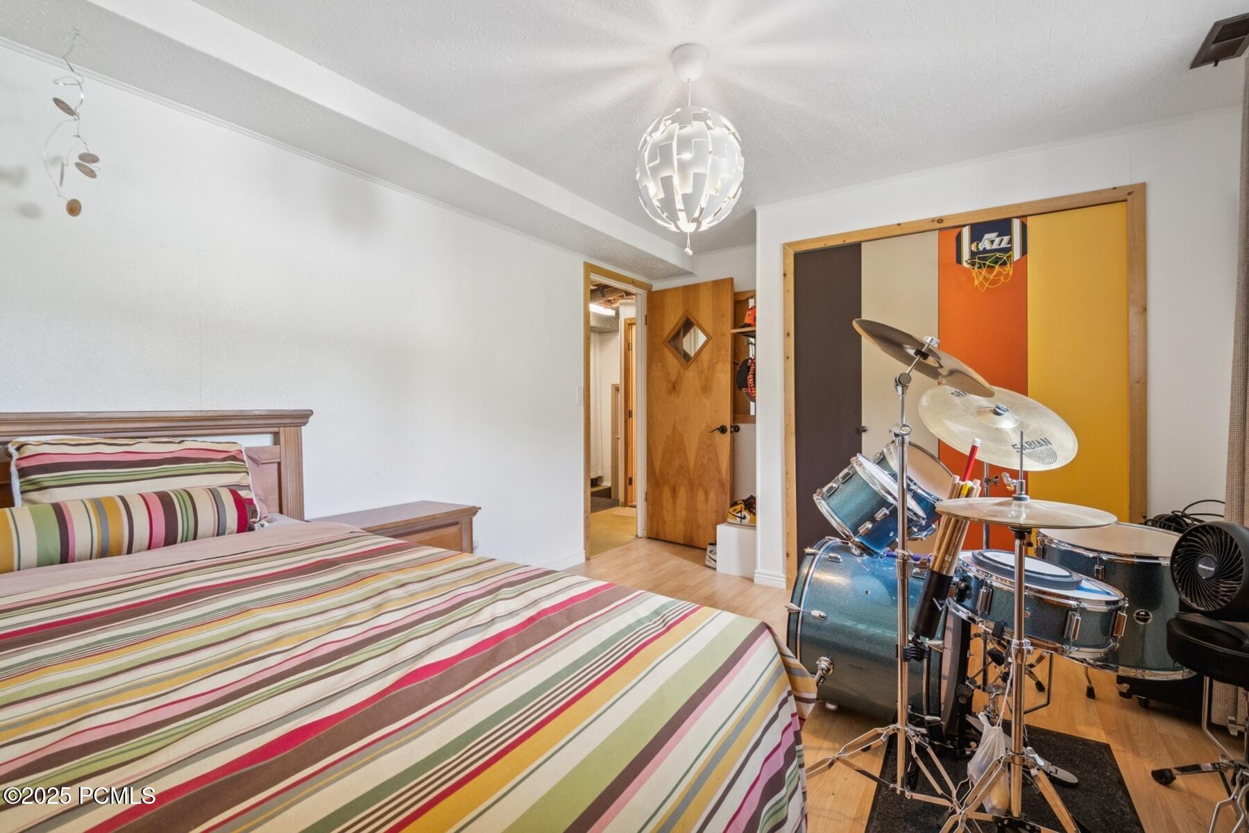 Park City, Utah 84098, United States, 3 Bedrooms Bedrooms, ,1 BathroomBathrooms,Residential,Pending,176348