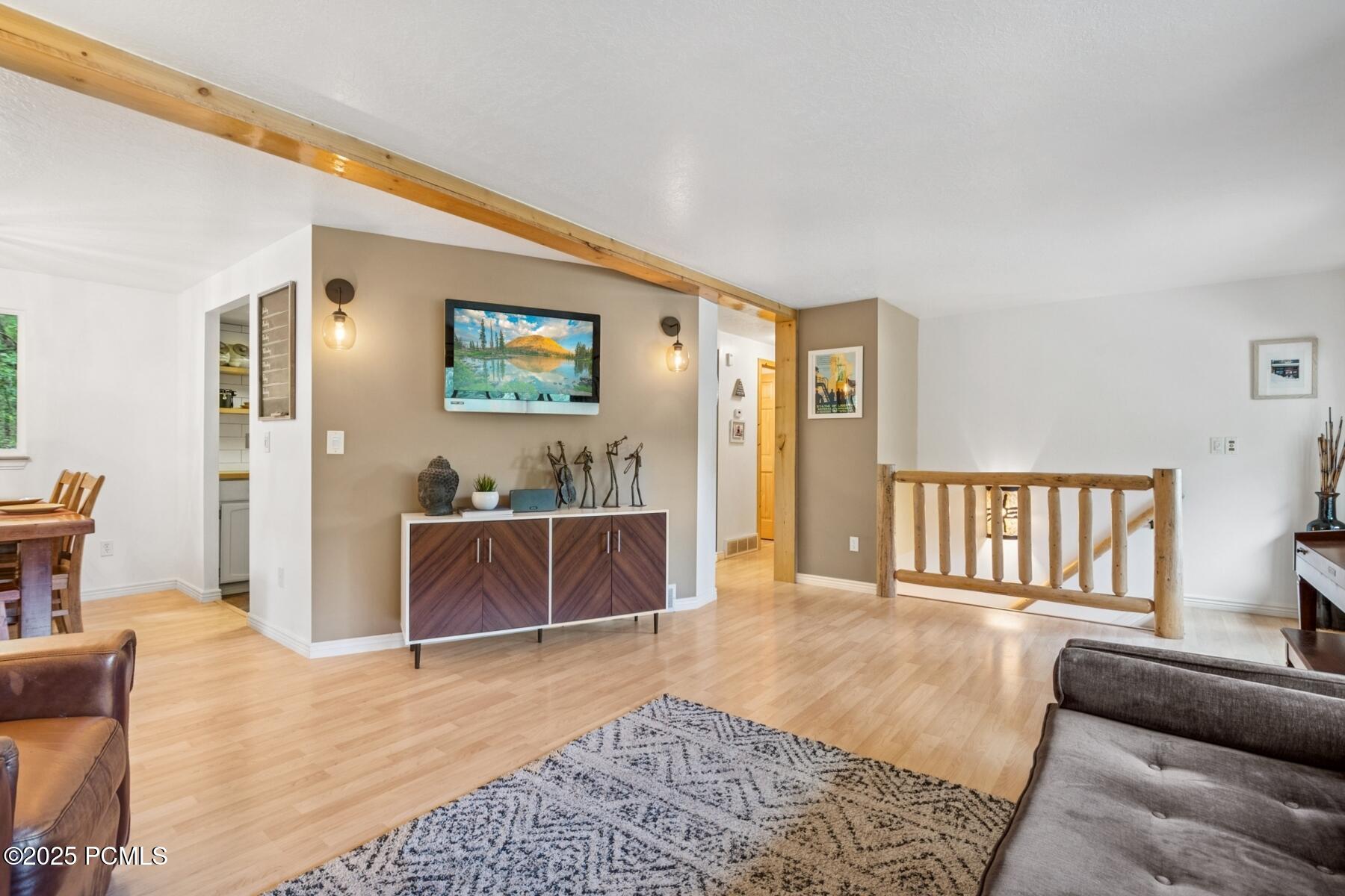 Park City, Utah 84098, United States, 3 Bedrooms Bedrooms, ,1 BathroomBathrooms,Residential,Pending,176348