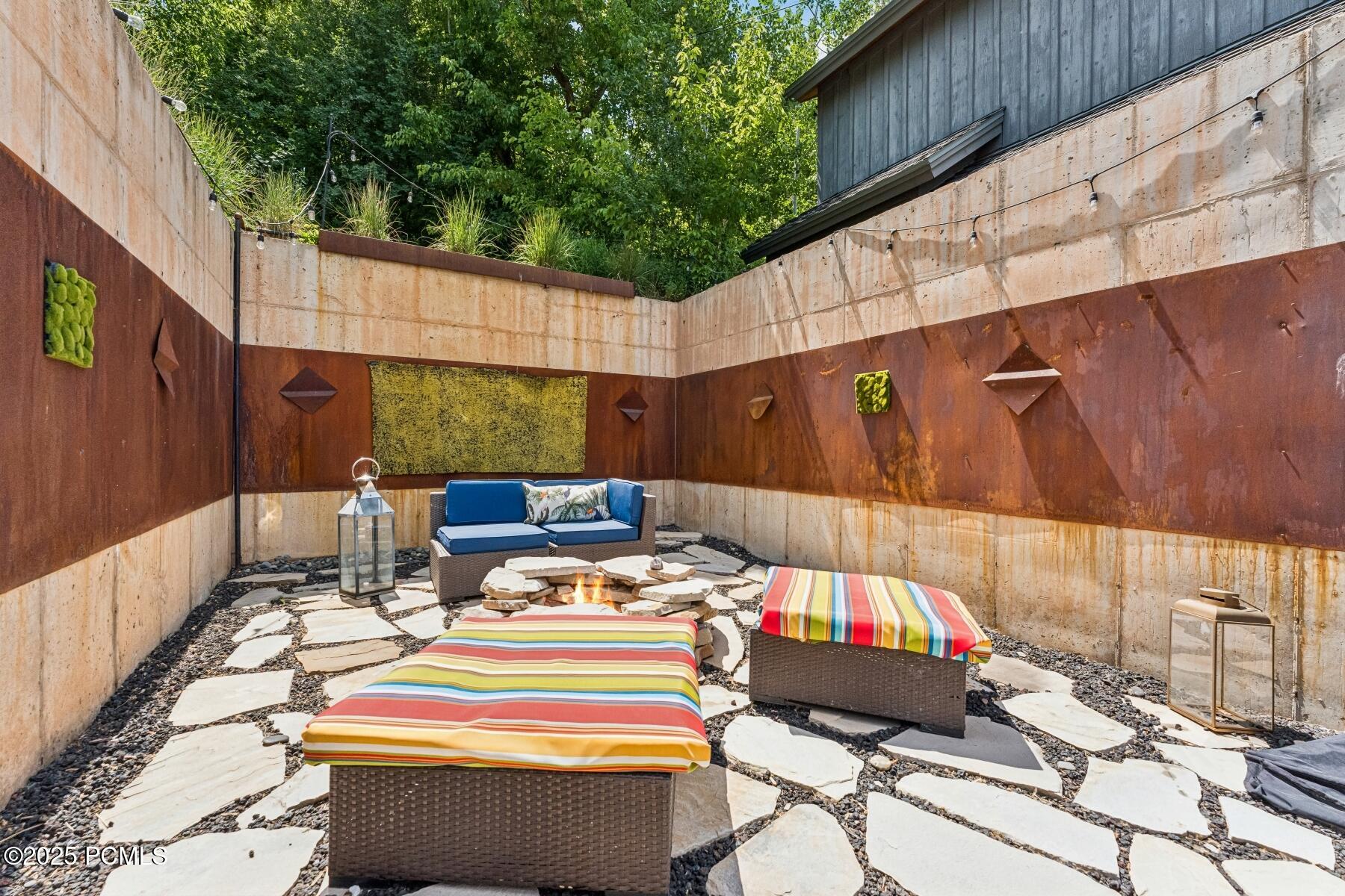 Park City, Utah 84060, United States, 2 Bedrooms Bedrooms, ,1 BathroomBathrooms,Residential,Active,160683