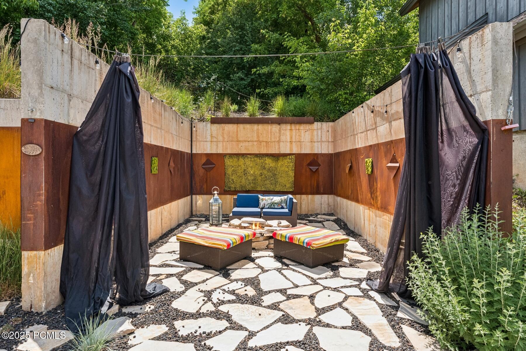 Park City, Utah 84060, United States, 2 Bedrooms Bedrooms, ,1 BathroomBathrooms,Residential,Active,160683