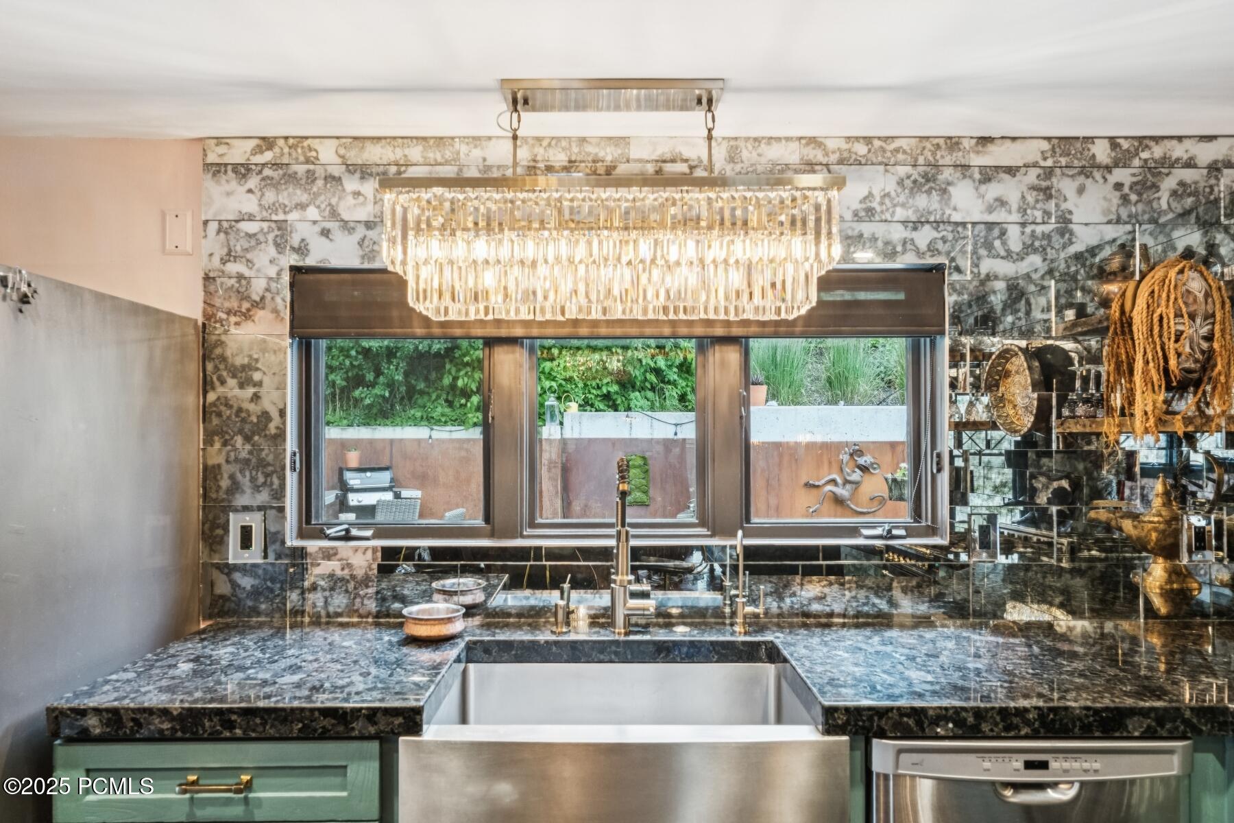 Park City, Utah 84060, United States, 2 Bedrooms Bedrooms, ,1 BathroomBathrooms,Residential,Active,160683