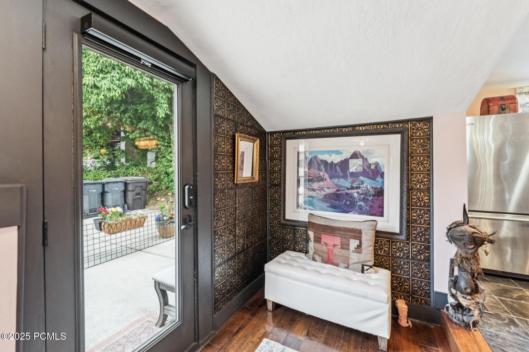 Park City, Utah 84060, United States, 2 Bedrooms Bedrooms, ,1 BathroomBathrooms,Residential,Active,160683