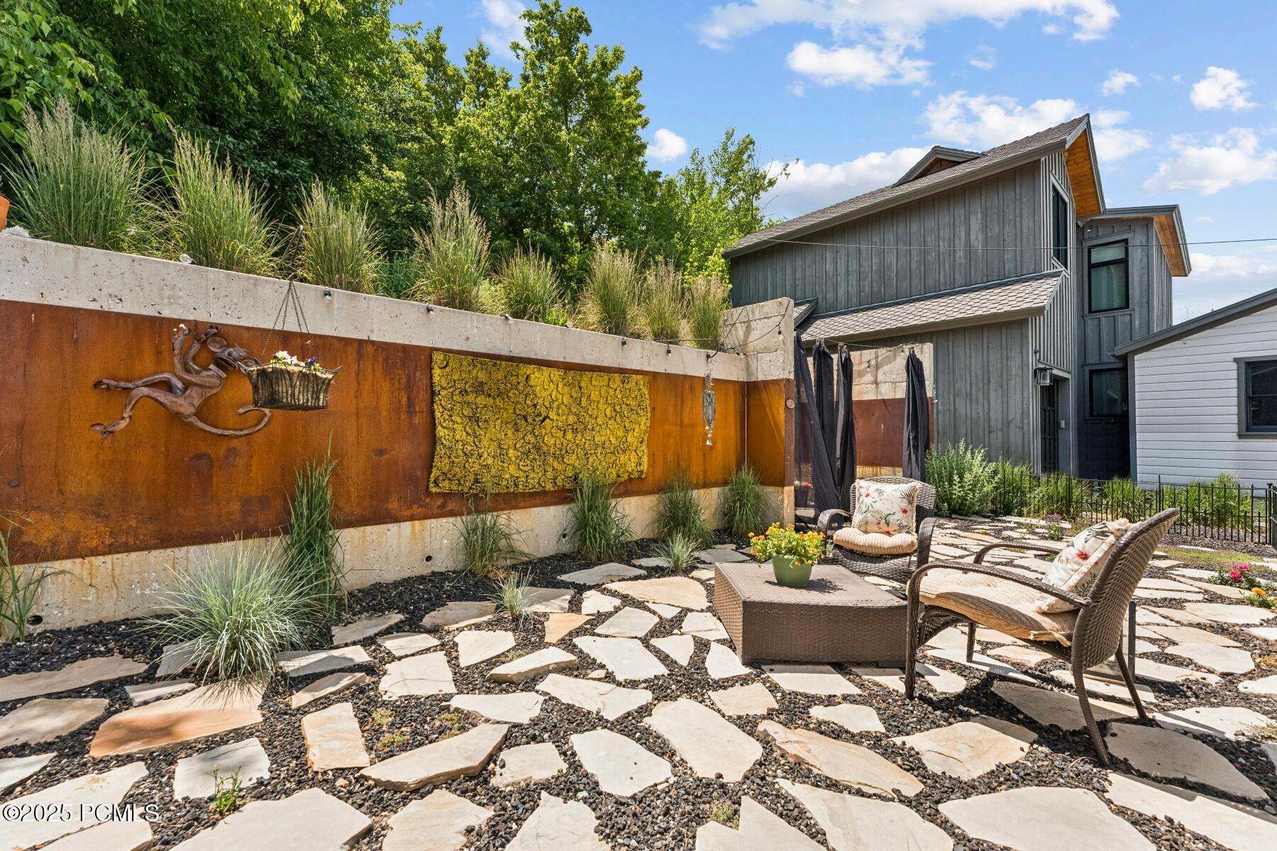 Park City, Utah 84060, United States, 2 Bedrooms Bedrooms, ,1 BathroomBathrooms,Residential,Active,160683