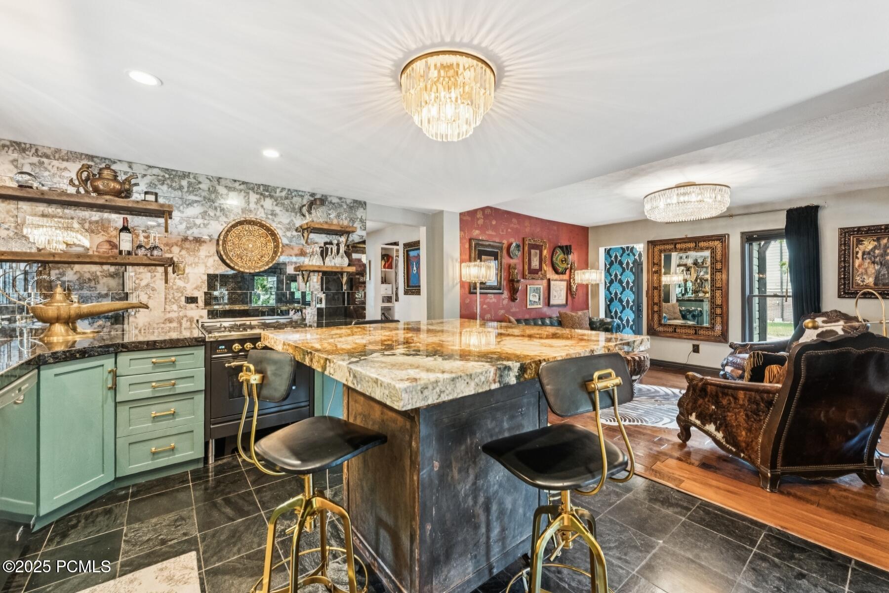 Park City, Utah 84060, United States, 2 Bedrooms Bedrooms, ,1 BathroomBathrooms,Residential,Active,160683