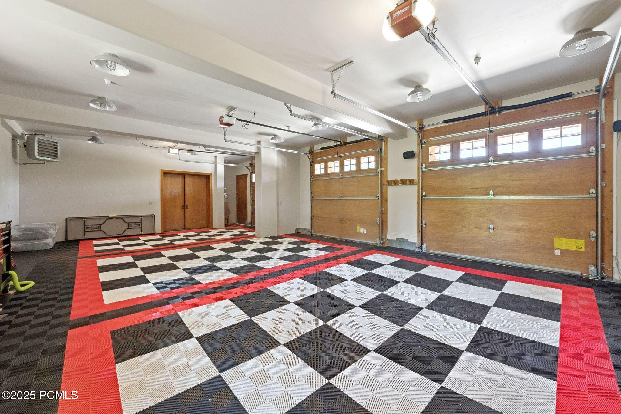 Park City, Utah 84060, United States, 6 Bedrooms Bedrooms, ,10 BathroomsBathrooms,Residential,Active,180210