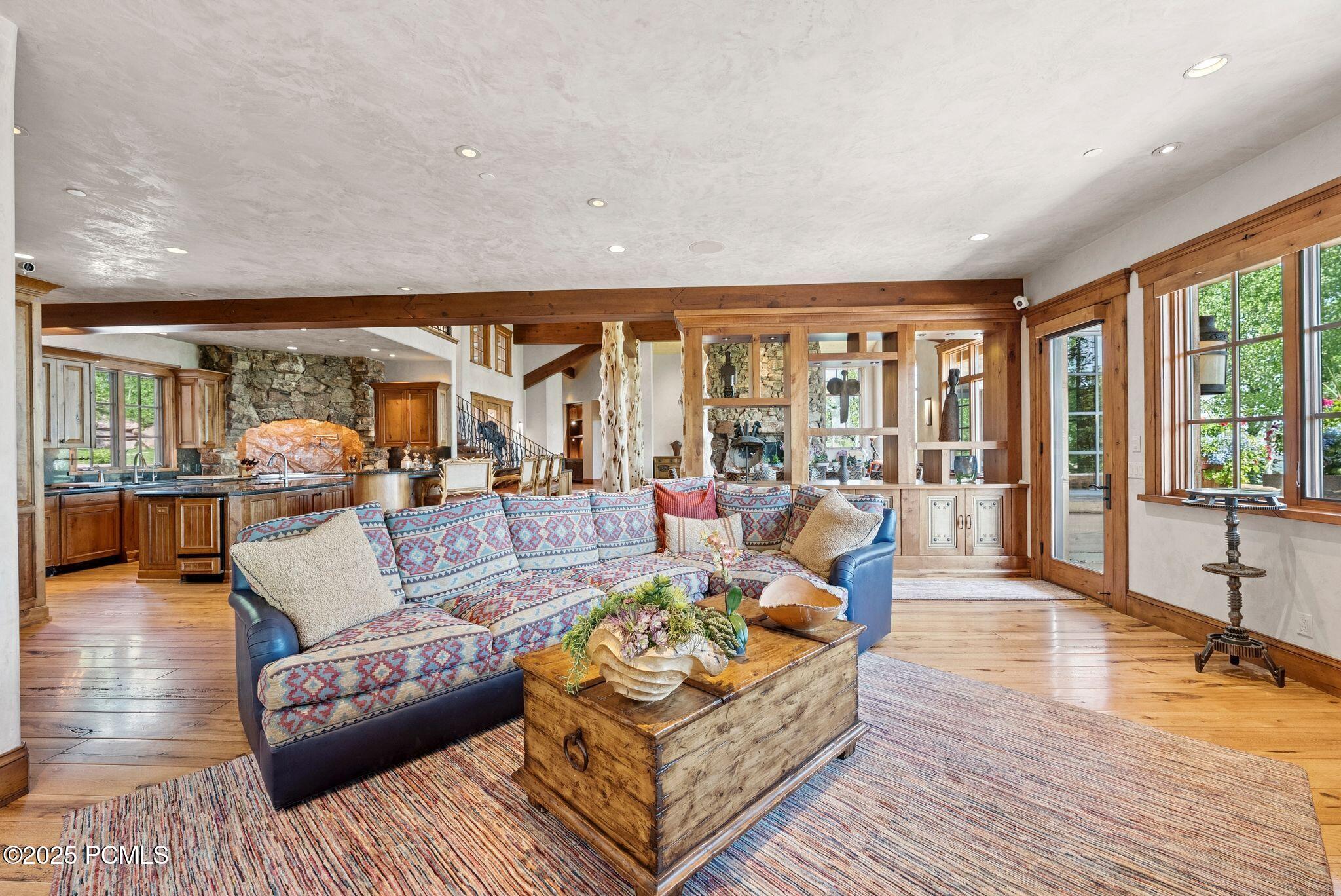 Park City, Utah 84060, United States, 6 Bedrooms Bedrooms, ,10 BathroomsBathrooms,Residential,Active,180210