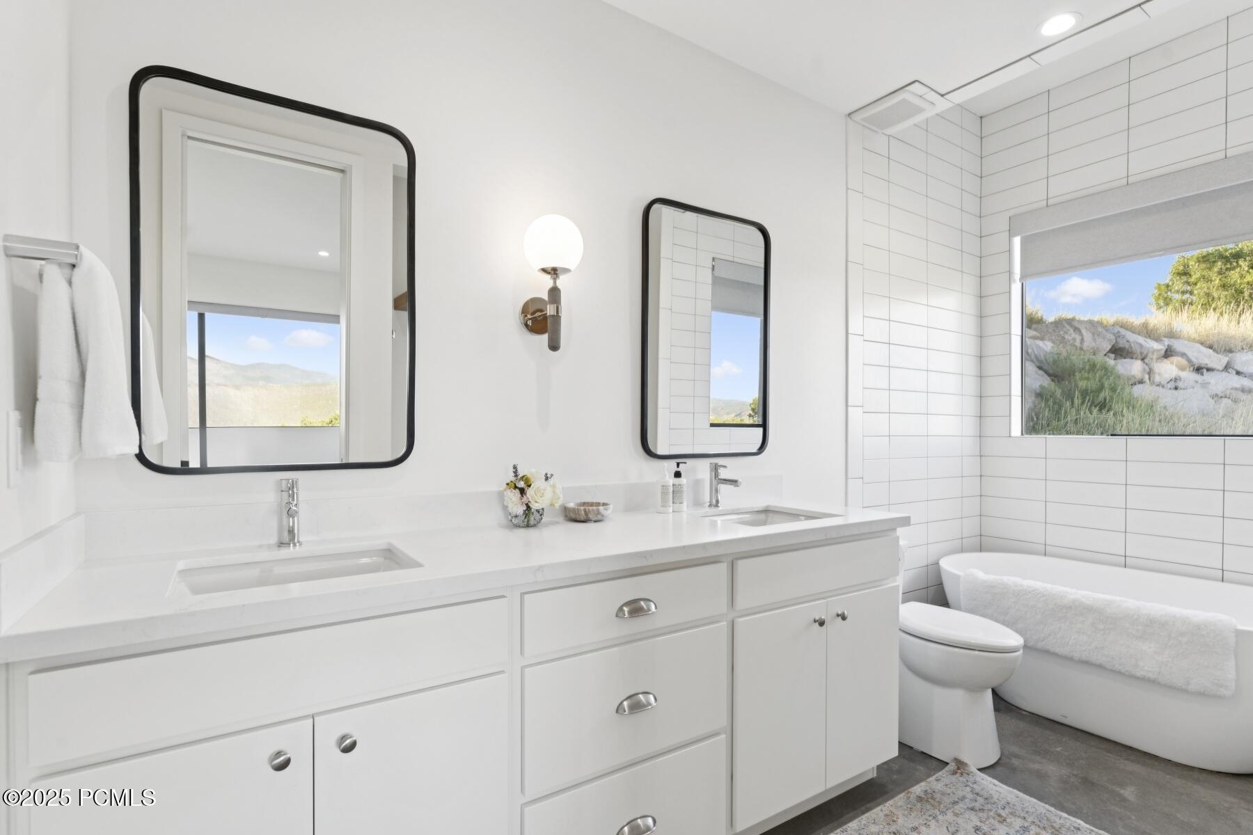 Wanship, Utah 84017, United States, 4 Bedrooms Bedrooms, ,4 BathroomsBathrooms,Residential,Active,171605