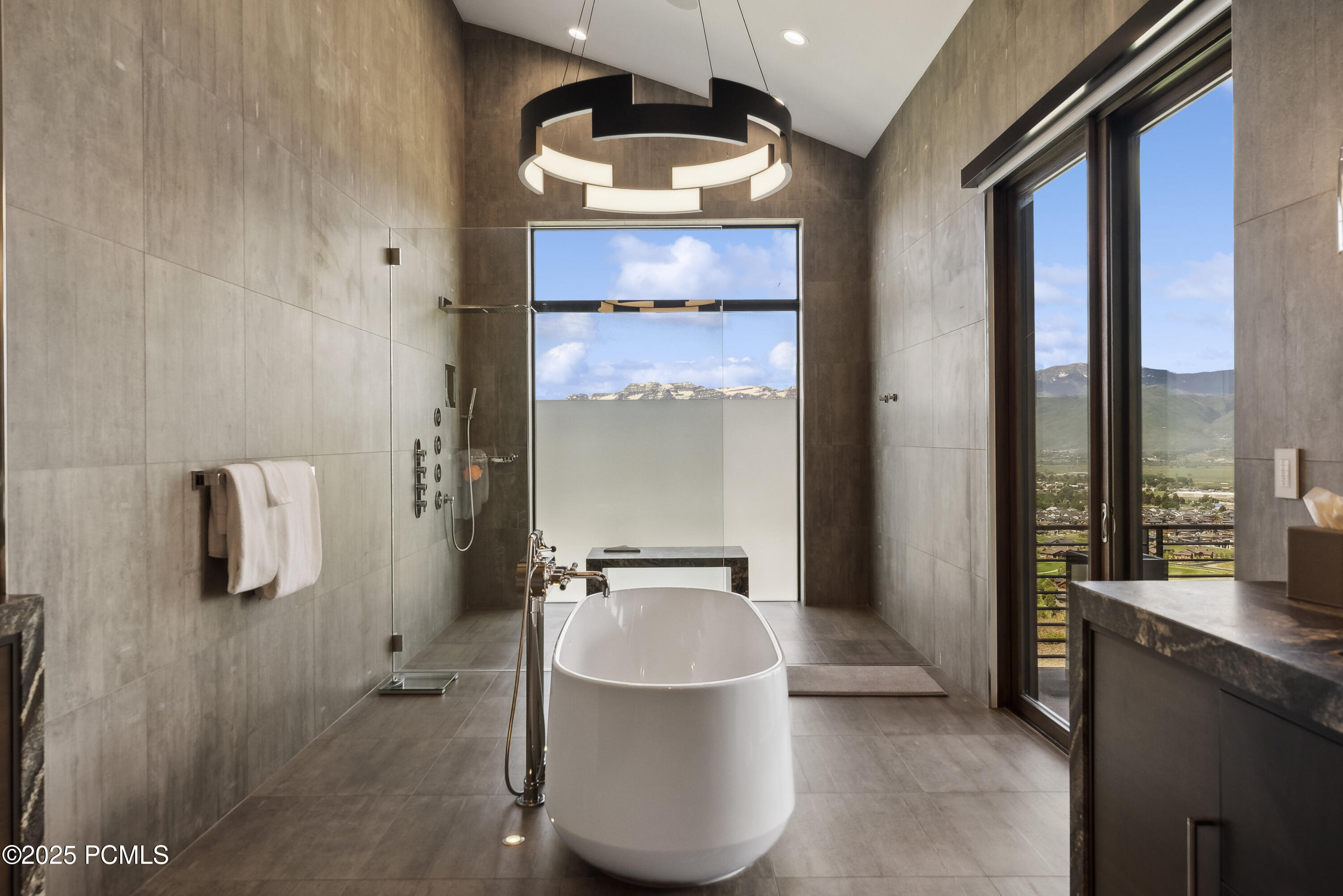 831 N Explorer Peak Drive, Heber City, Utah image 32