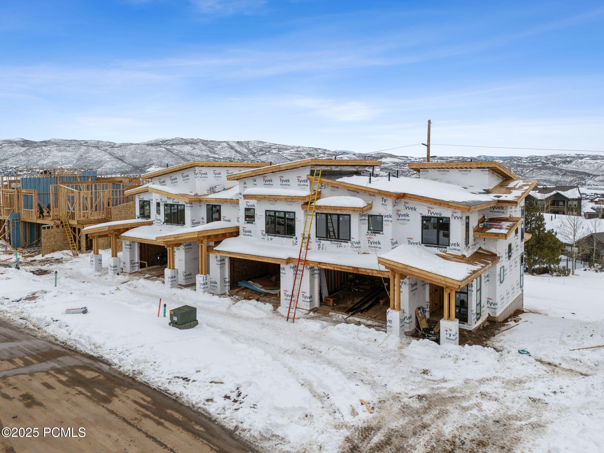 Mayflower Mountain, Utah 84032, United States, 4 Bedrooms Bedrooms, ,5 BathroomsBathrooms,Residential,Pending,58987