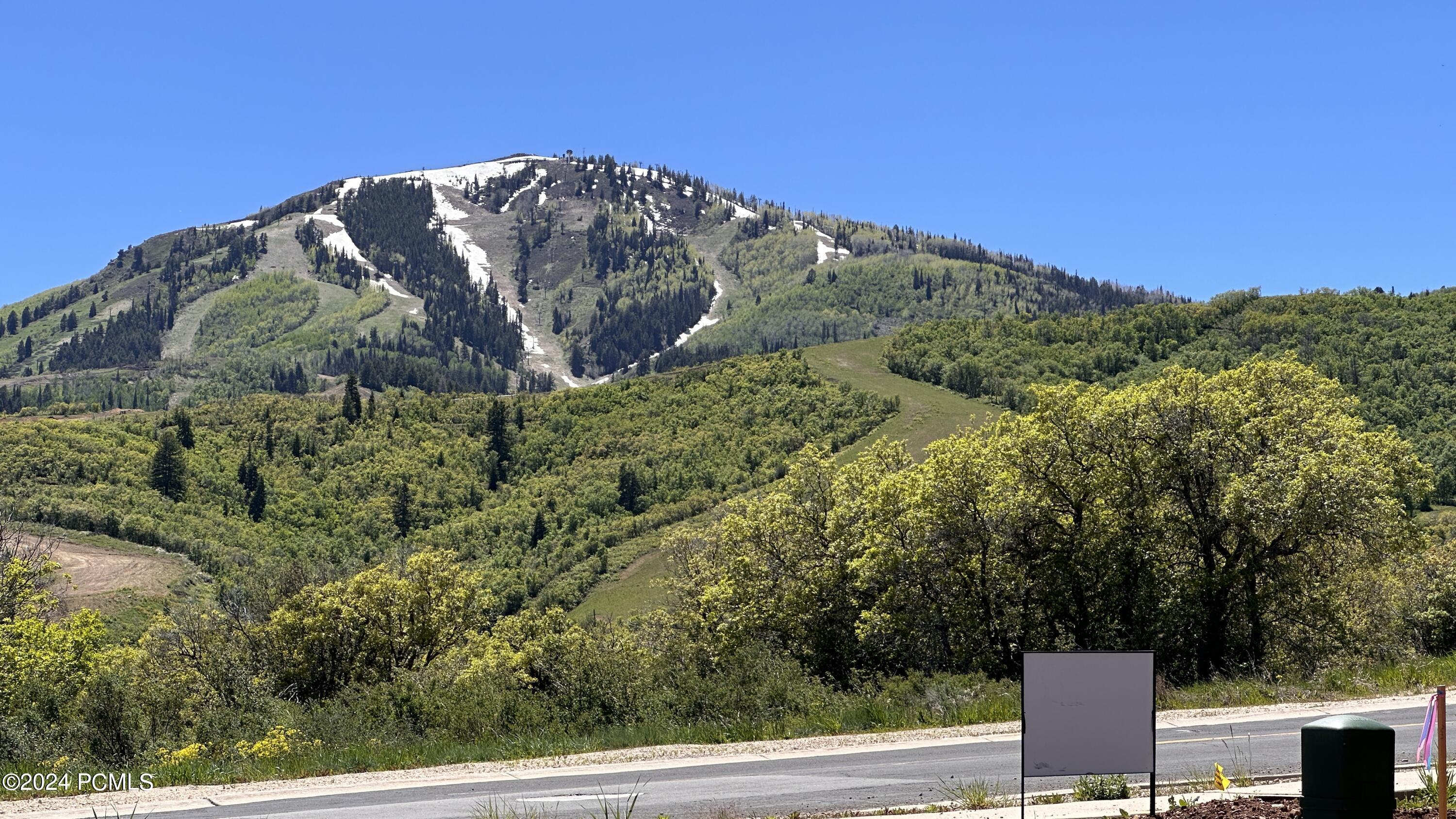 Mayflower Mountain, Utah 84032, United States, 4 Bedrooms Bedrooms, ,5 BathroomsBathrooms,Residential,Pending,58987