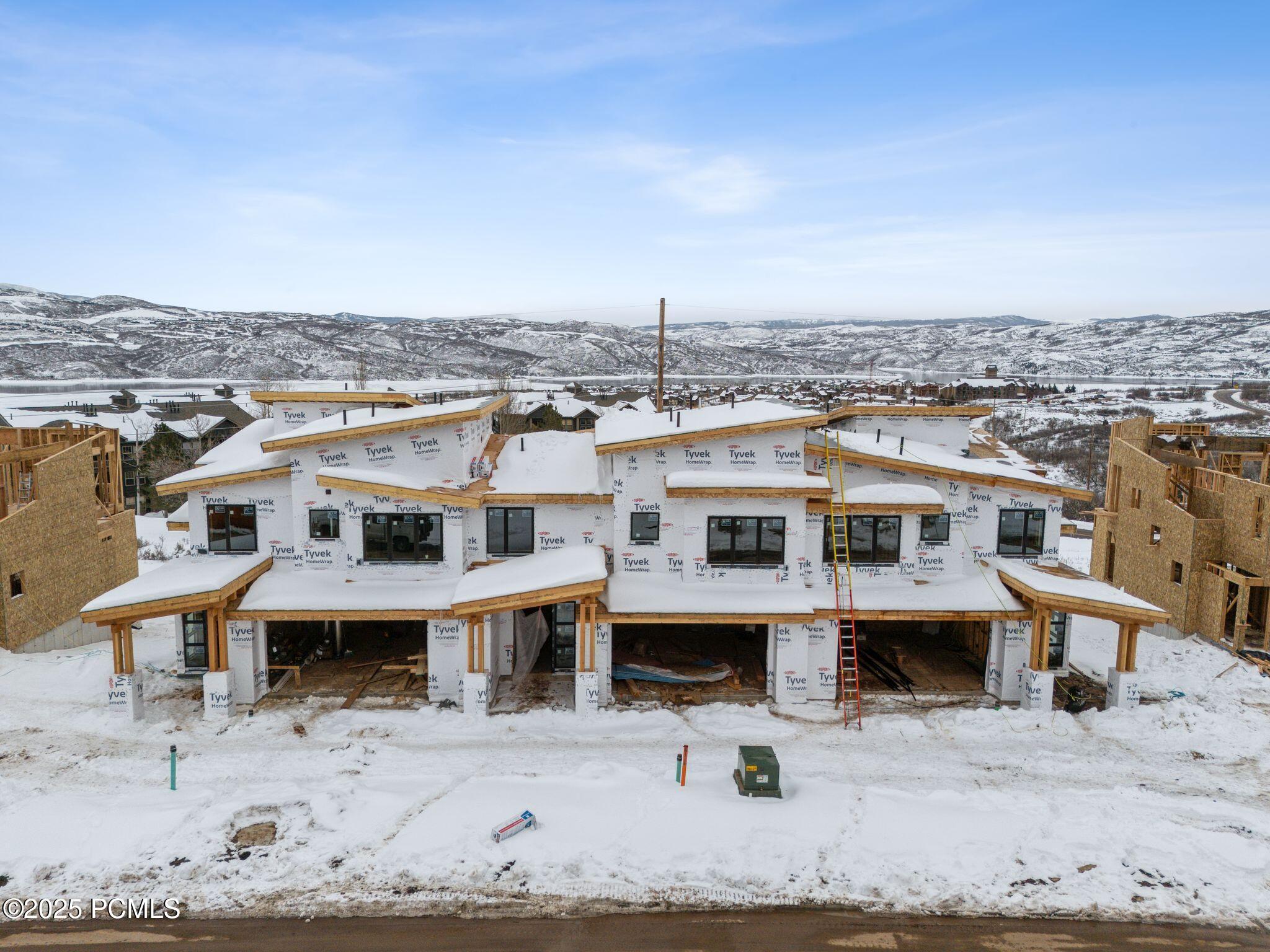 Mayflower Mountain, Utah 84032, United States, 4 Bedrooms Bedrooms, ,5 BathroomsBathrooms,Residential,Pending,58987