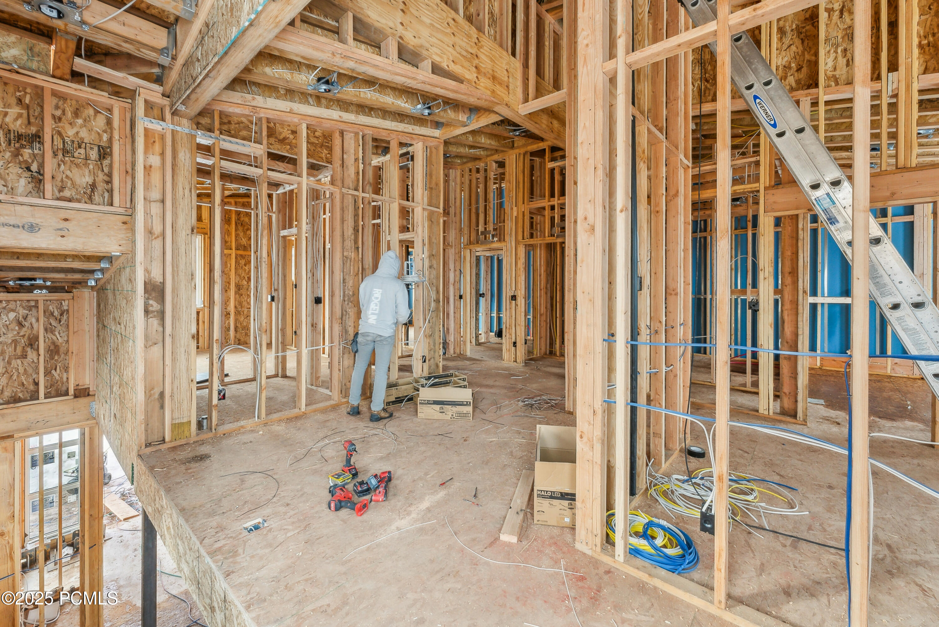 Mayflower Mountain, Utah 84032, United States, 4 Bedrooms Bedrooms, ,5 BathroomsBathrooms,Residential,Pending,58987