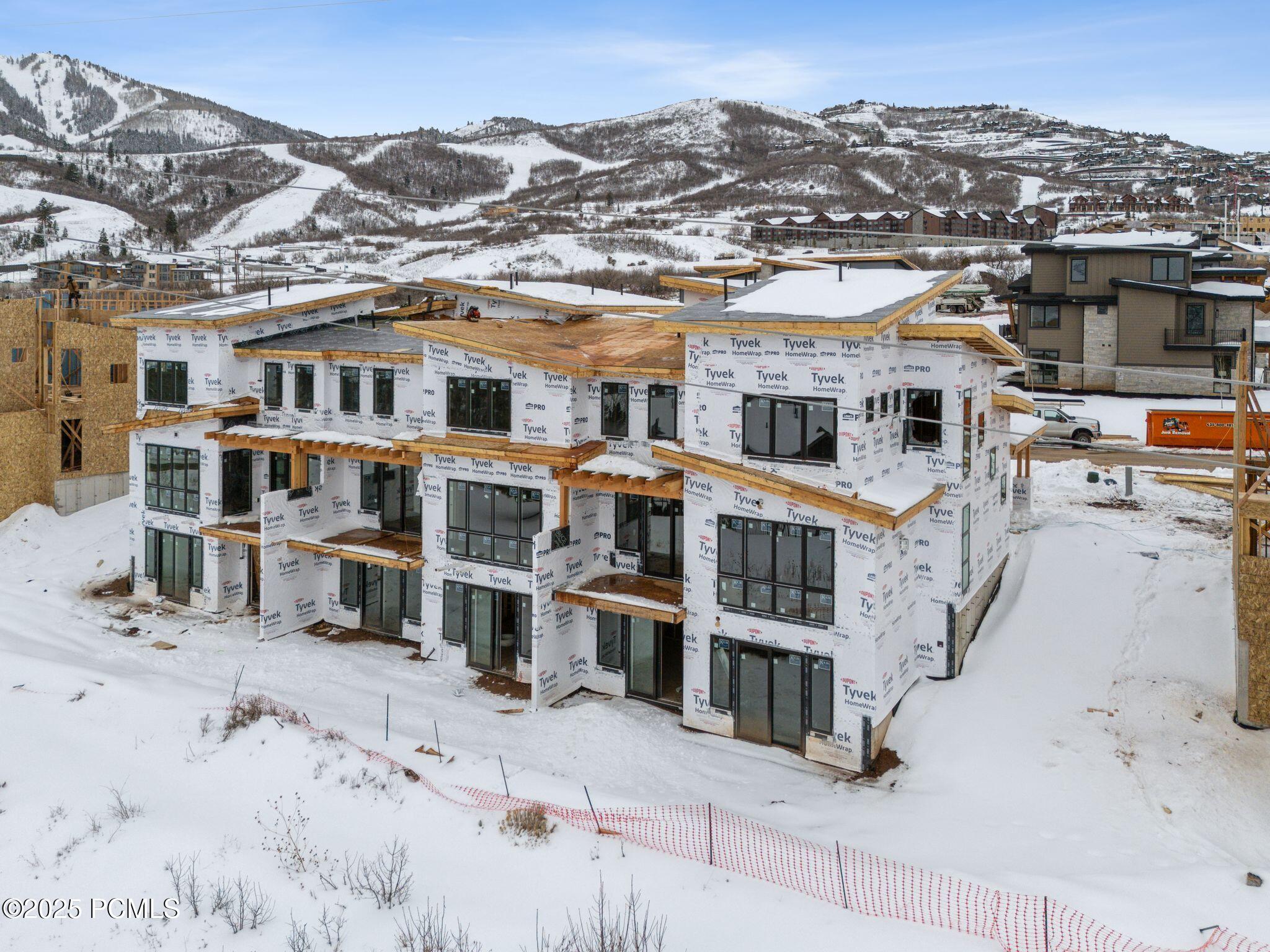 Mayflower Mountain, Utah 84032, United States, 4 Bedrooms Bedrooms, ,5 BathroomsBathrooms,Residential,Pending,58987