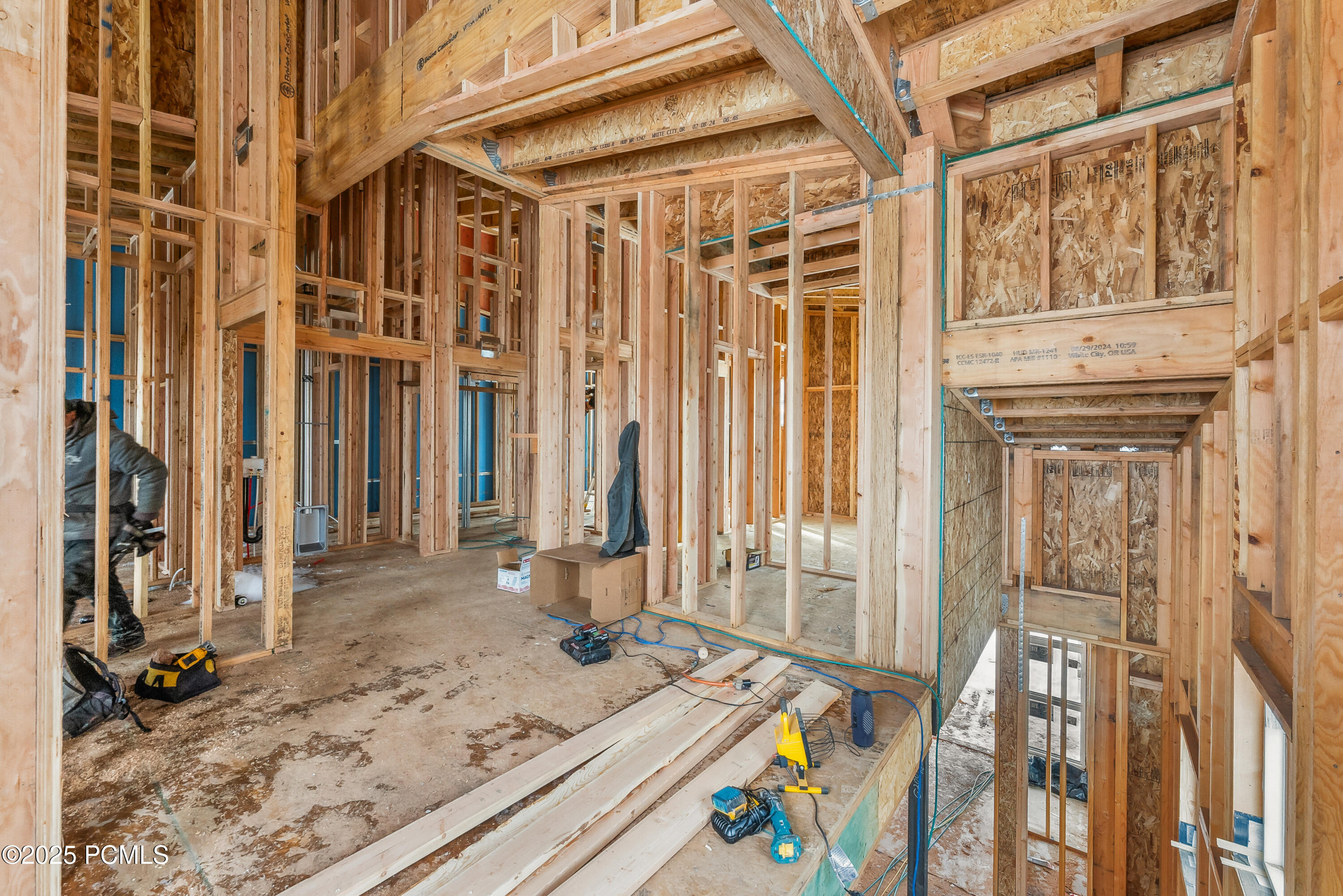 Mayflower Mountain, Utah 84032, United States, 4 Bedrooms Bedrooms, ,5 BathroomsBathrooms,Residential,Pending,58987