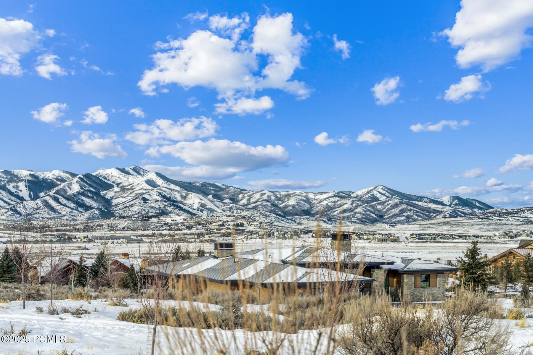 Park City, Utah 84098, United States, 5 Bedrooms Bedrooms, ,7 BathroomsBathrooms,Residential,Pending,12136