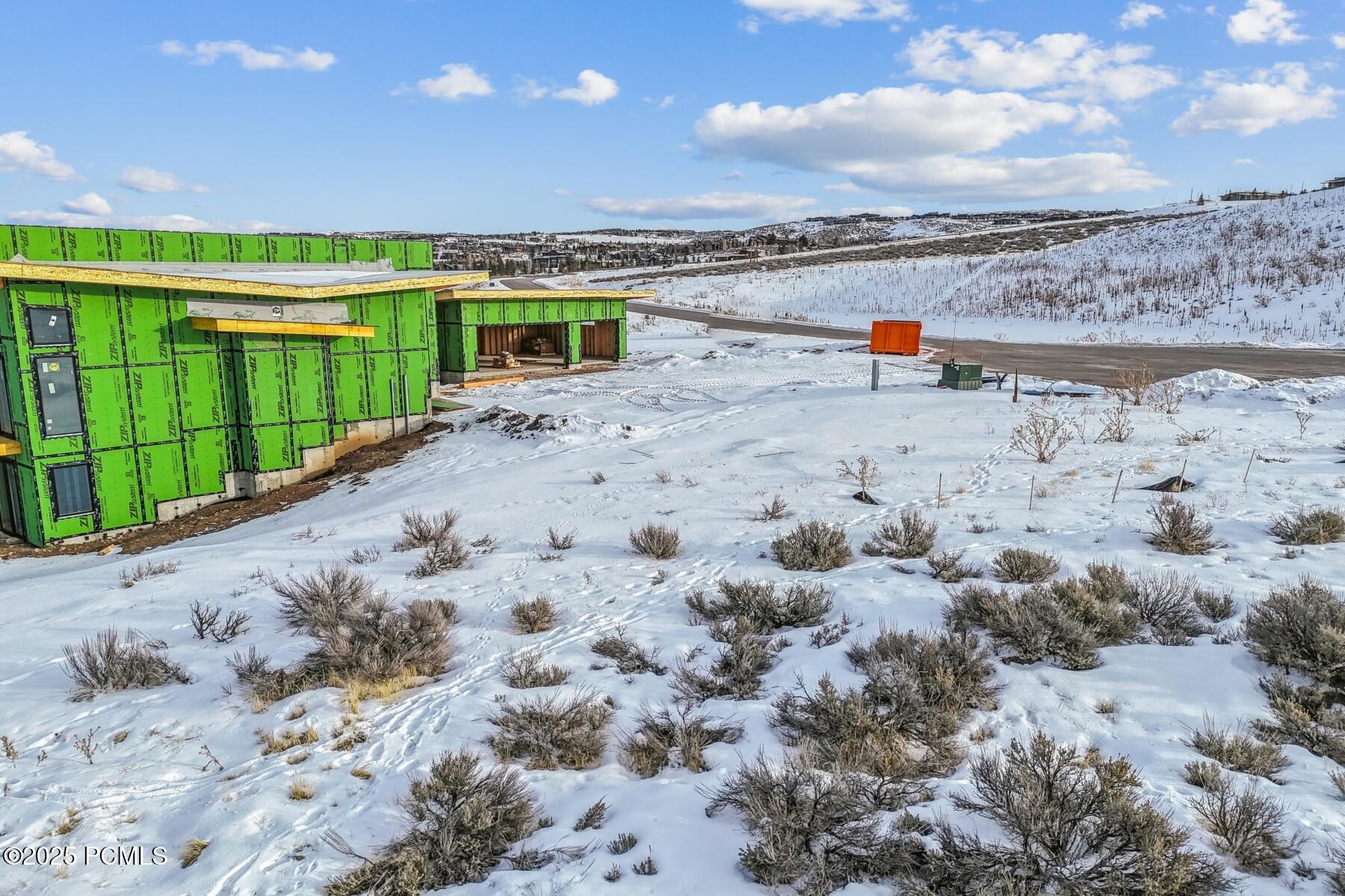 Park City, Utah 84098, United States, 5 Bedrooms Bedrooms, ,7 BathroomsBathrooms,Residential,Pending,12136