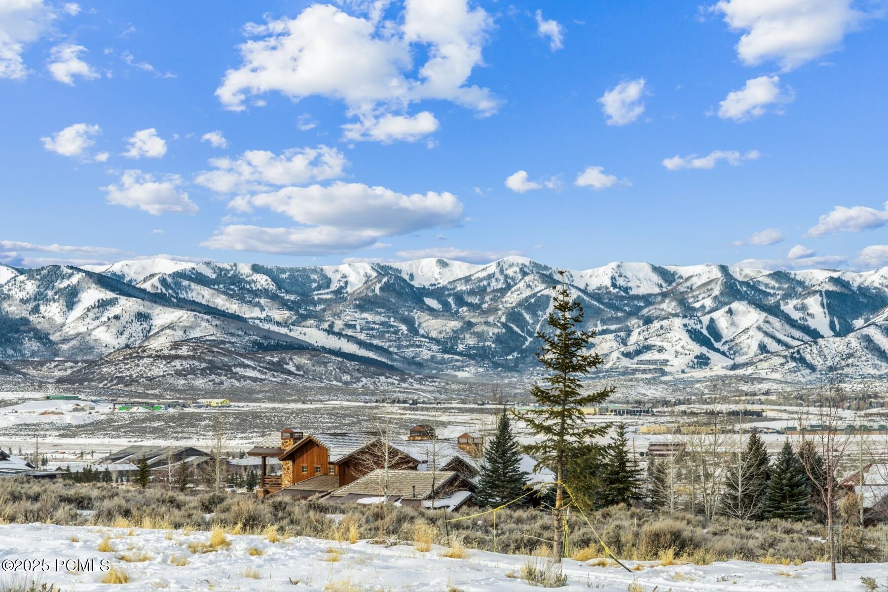 Park City, Utah 84098, United States, 5 Bedrooms Bedrooms, ,7 BathroomsBathrooms,Residential,Pending,12136