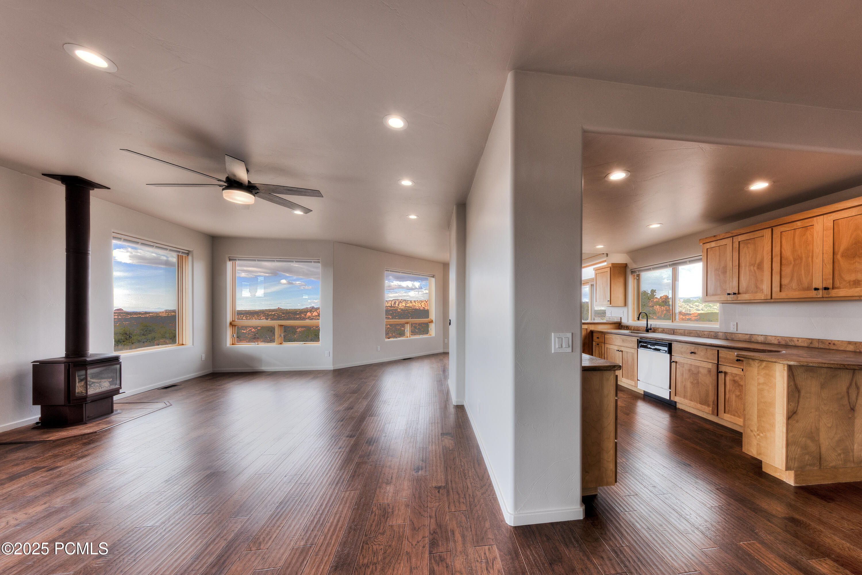 27 N Behind The Rocks Drive, Moab, Utah image 8