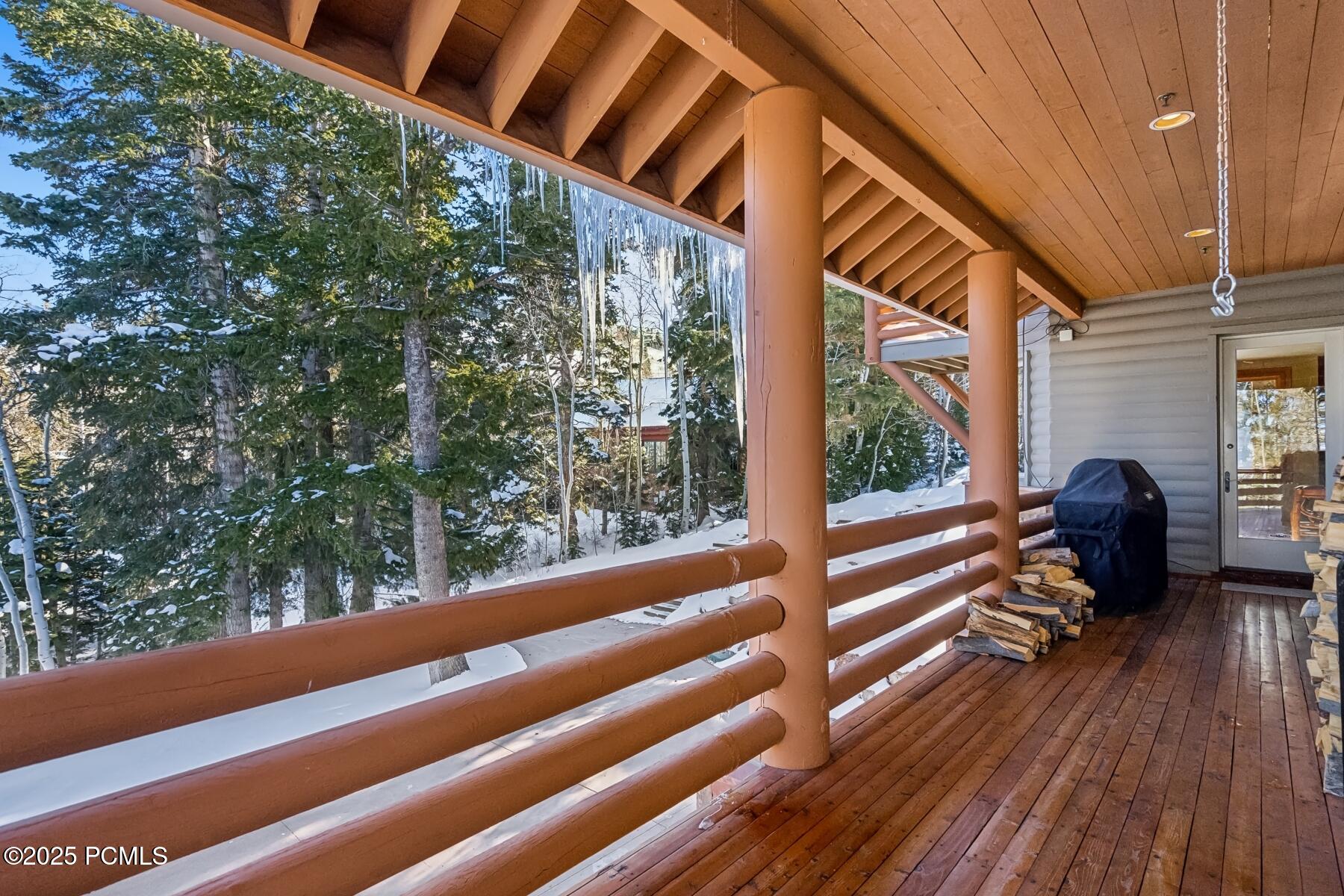 Park City, Utah 84060, United States, 6 Bedrooms Bedrooms, ,7 BathroomsBathrooms,Residential,Pending,17323