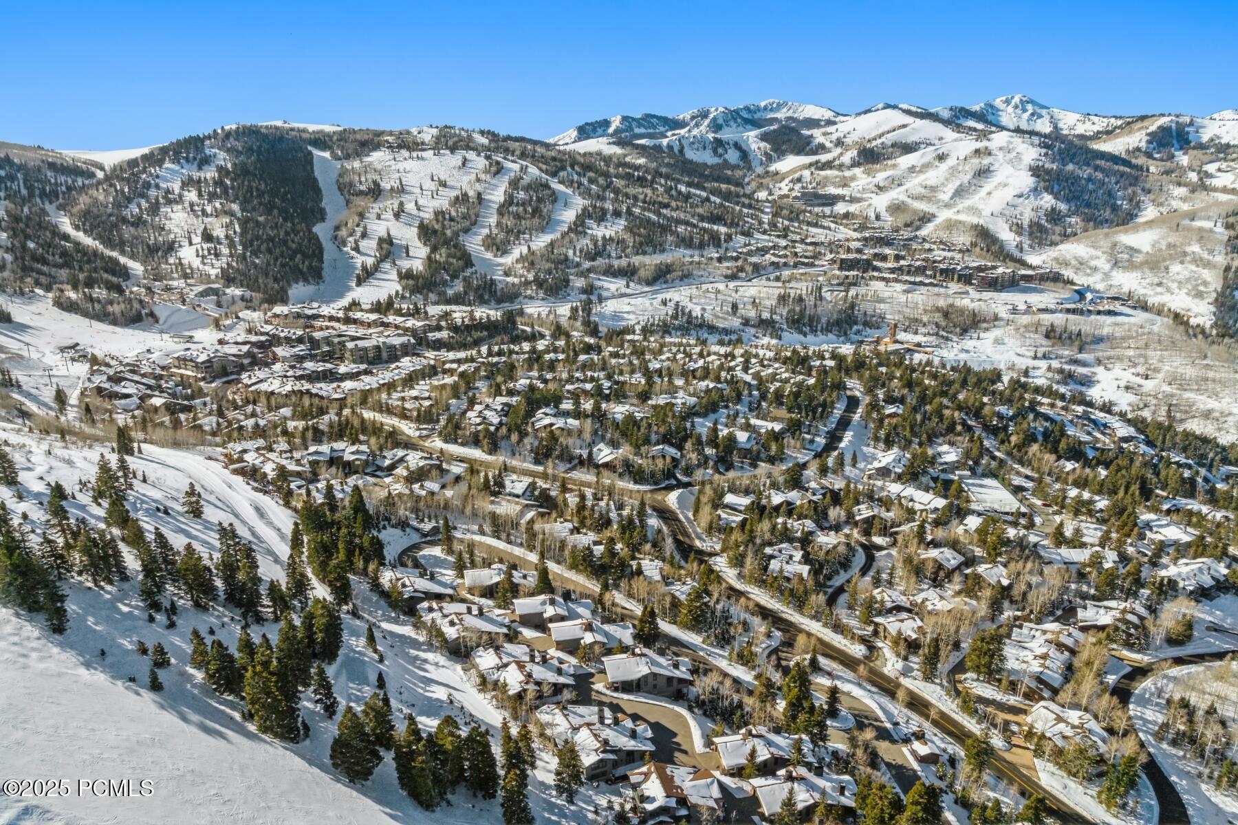 Park City, Utah 84060, United States, 6 Bedrooms Bedrooms, ,7 BathroomsBathrooms,Residential,Pending,17323