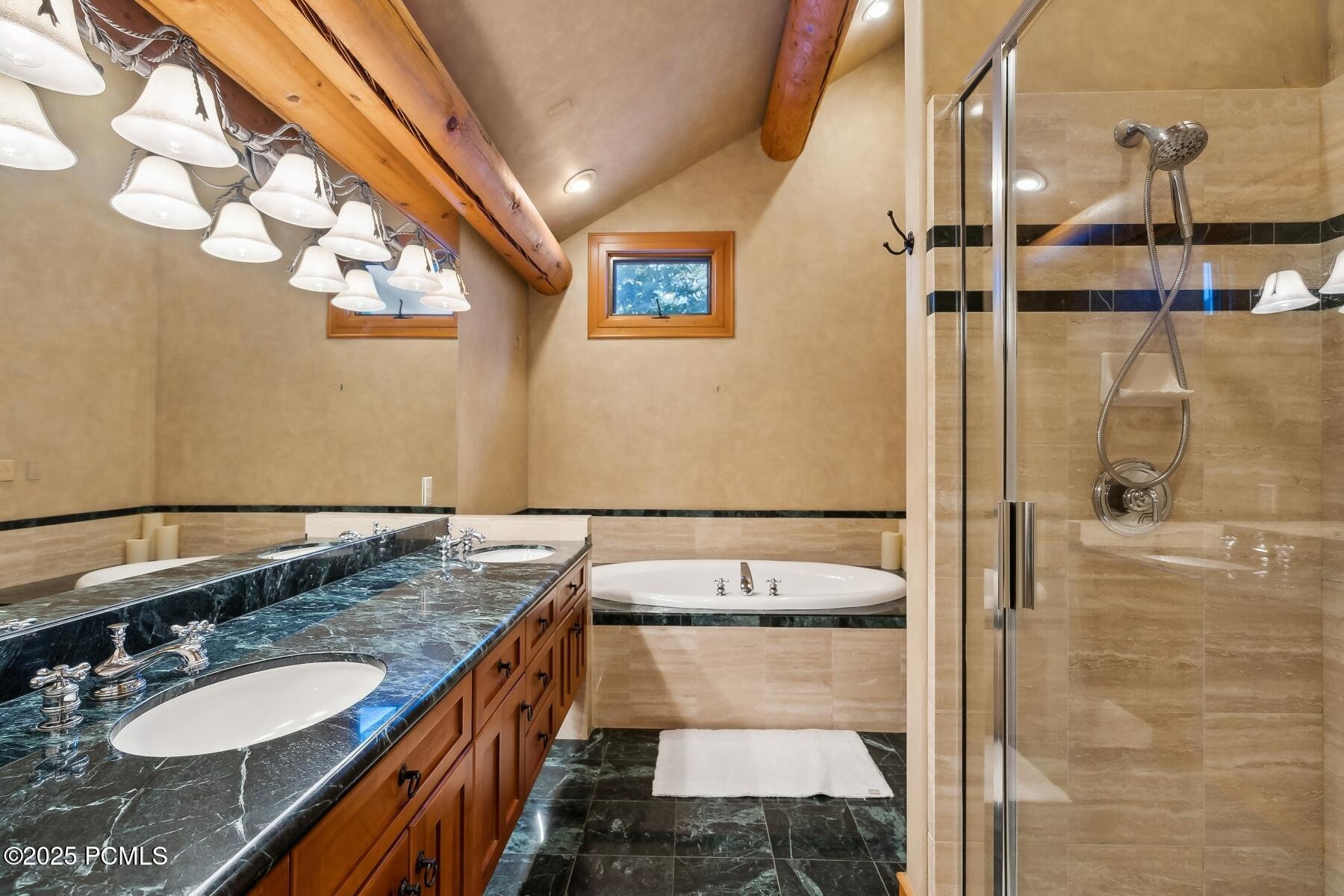 Park City, Utah 84060, United States, 6 Bedrooms Bedrooms, ,7 BathroomsBathrooms,Residential,Pending,17323