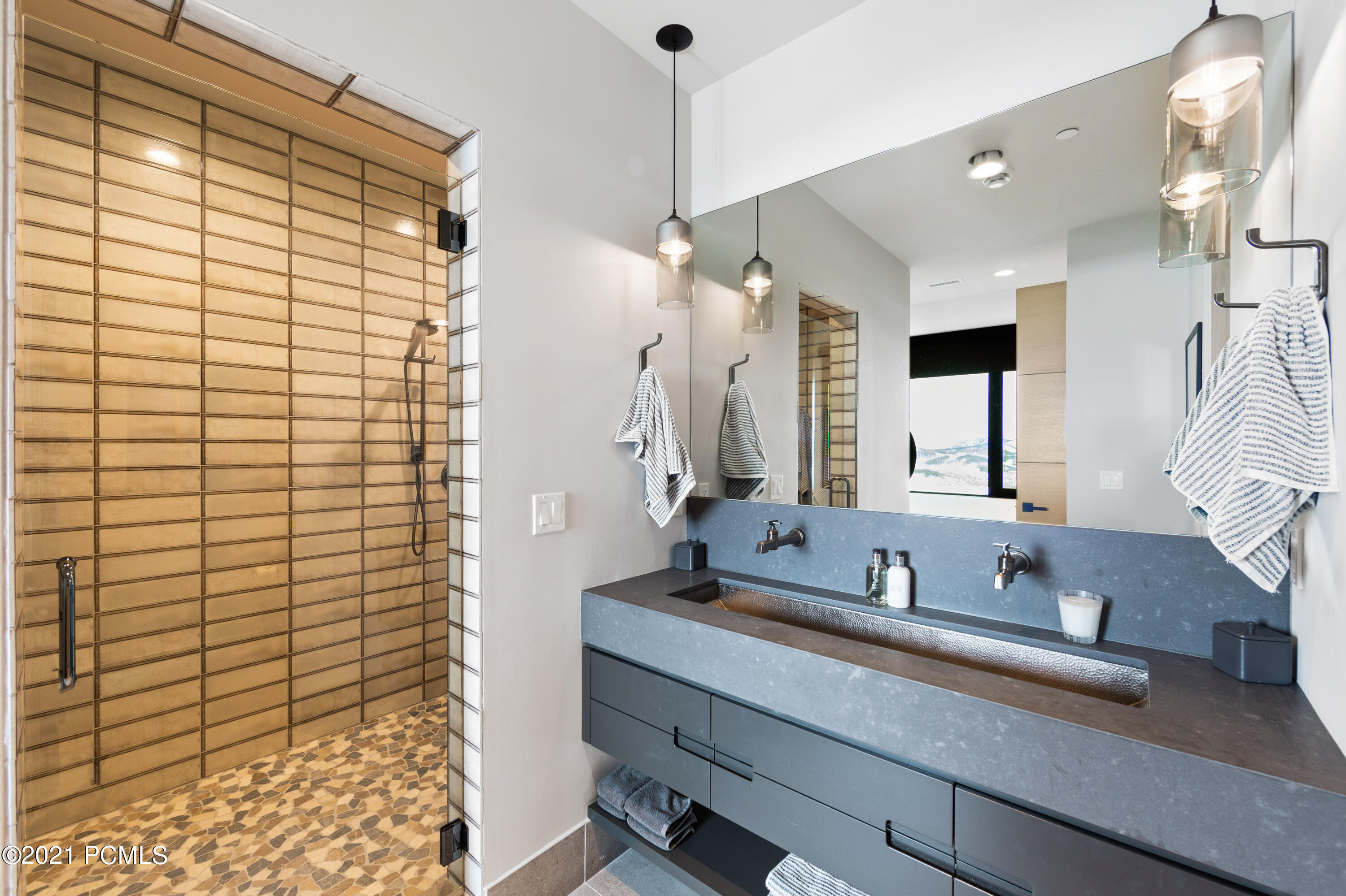 Kamas, Utah 84036, United States, 5 Bedrooms Bedrooms, ,6 BathroomsBathrooms,Residential,Active,165952